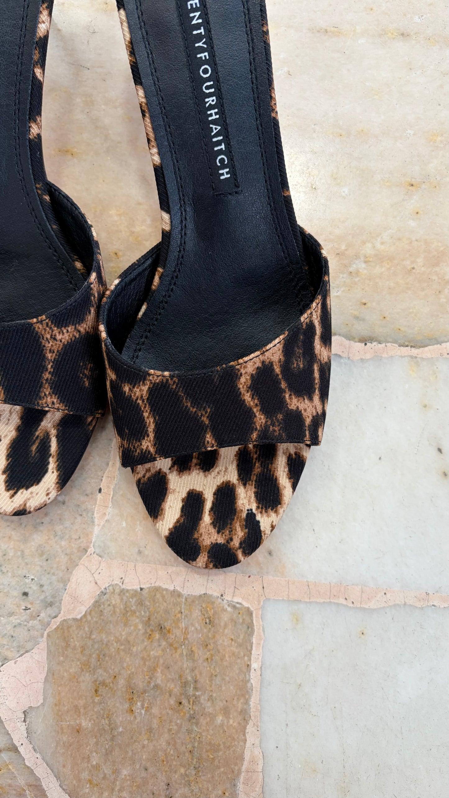 Ciabattina mules leopardata