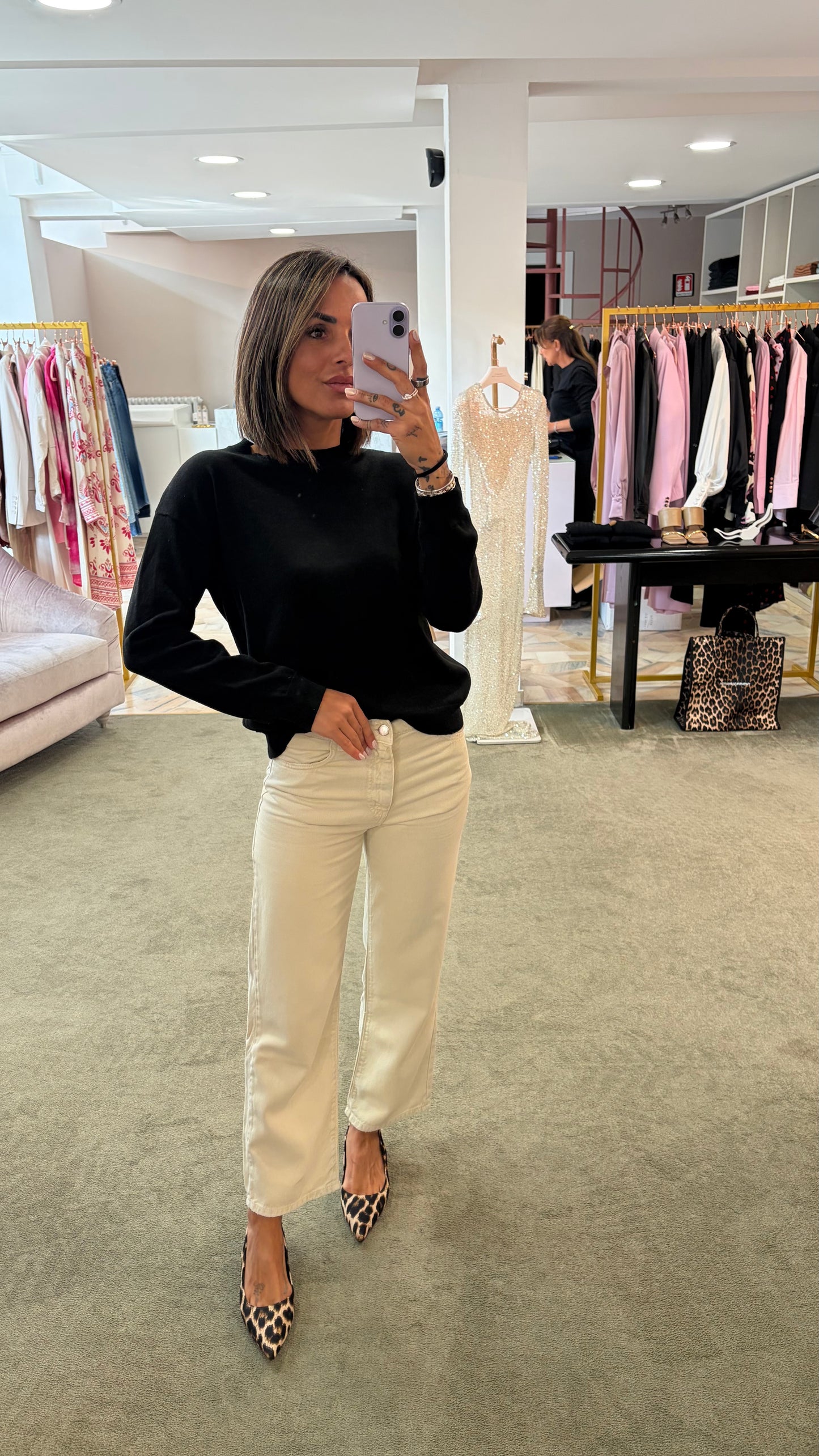 Maglione girocollo nero ay