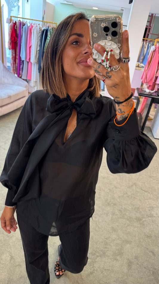 Camicia nera con fiocco Actualee