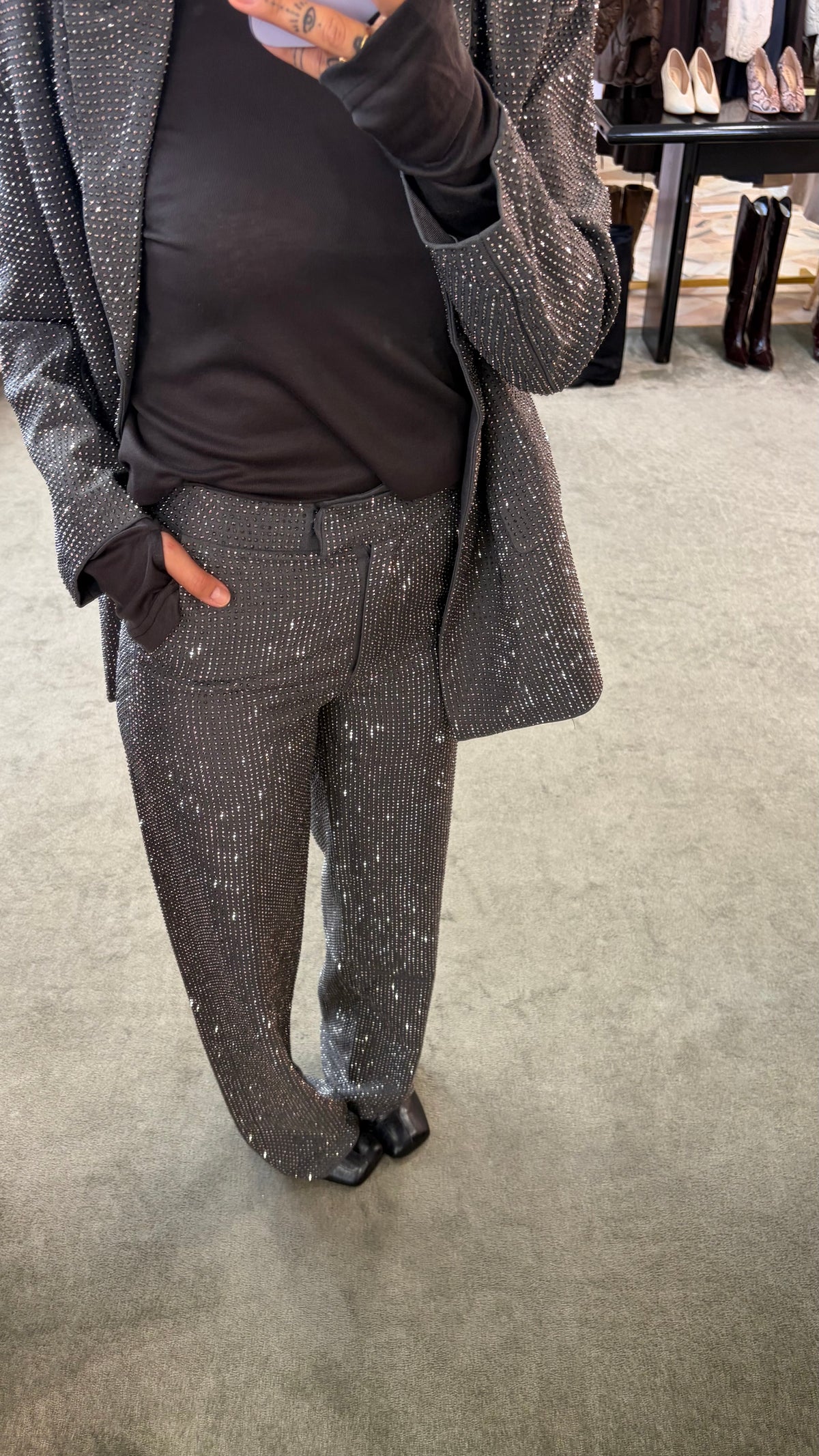 Pantaloni grigi con cristalli tw