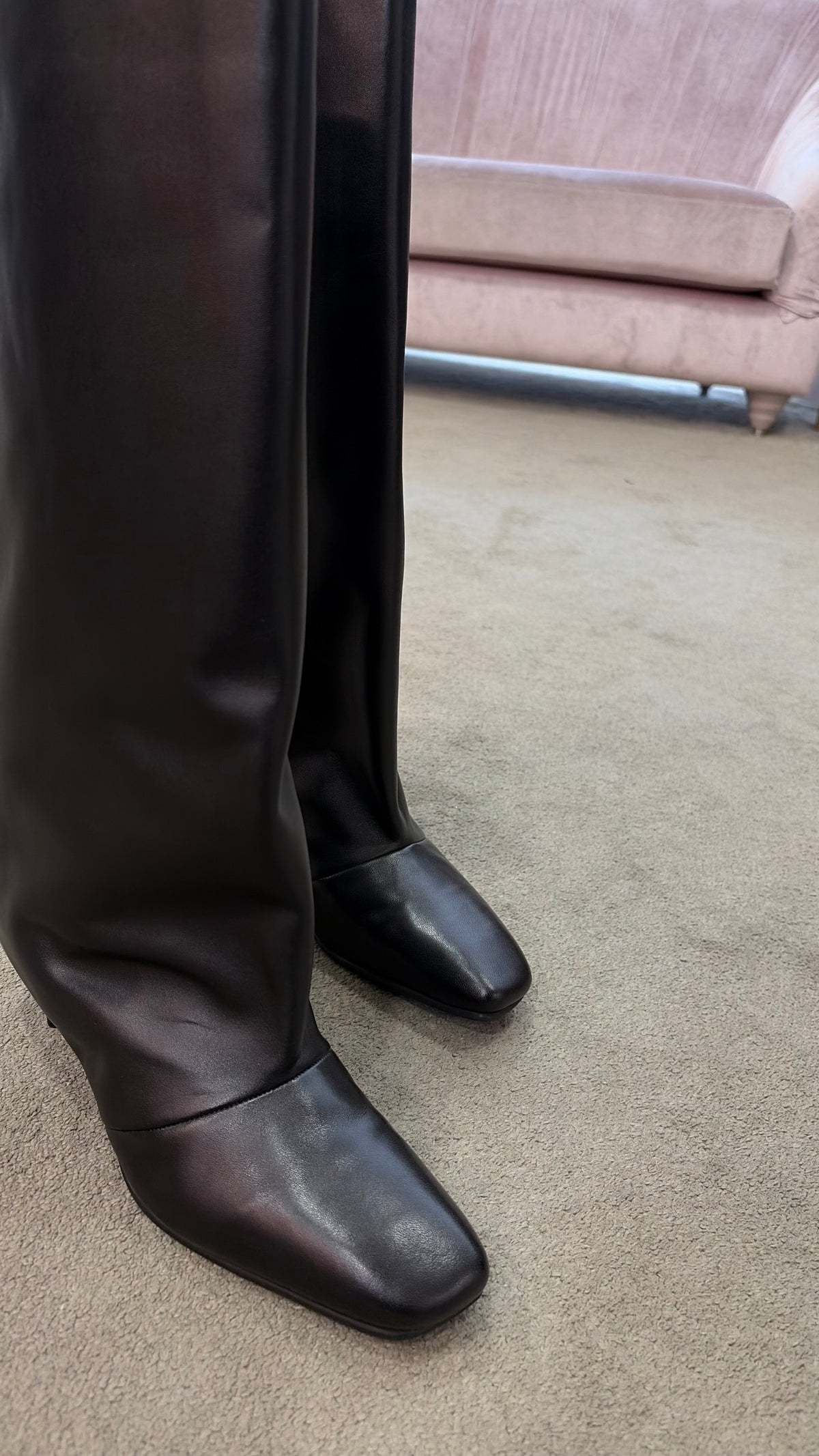Stivale nero in pelle tubolare bx