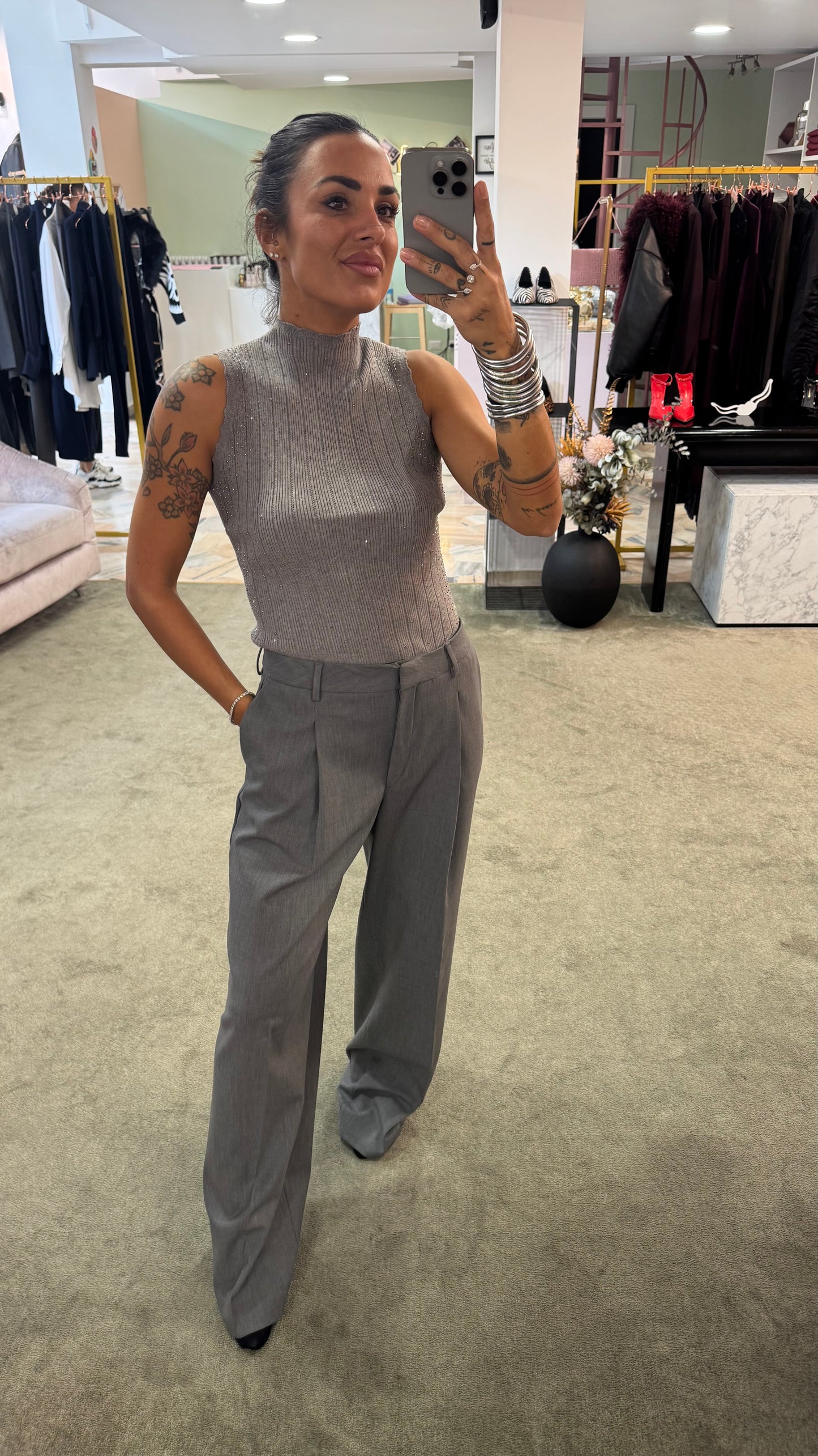 Pantaloni grigi wide leg sl