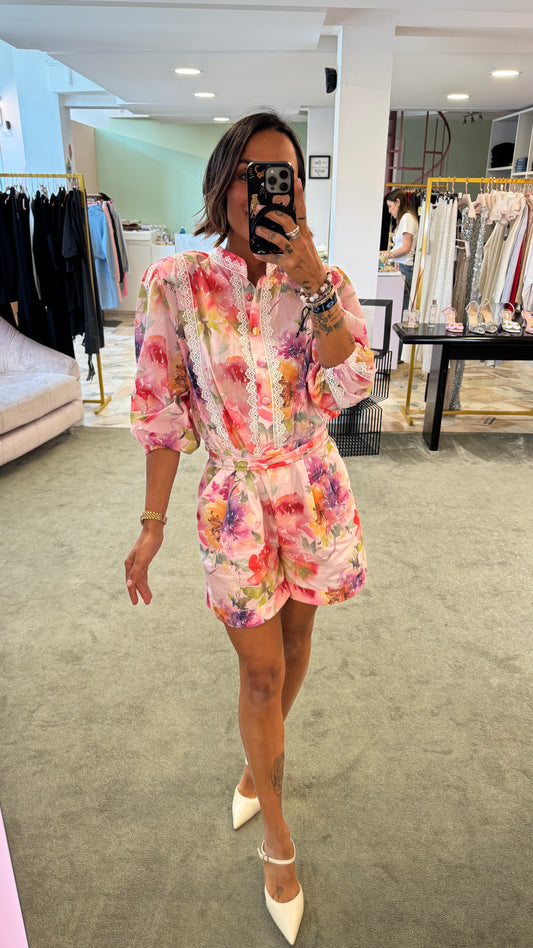 Jumpsuit rosa con fantasia fiori Actualee
