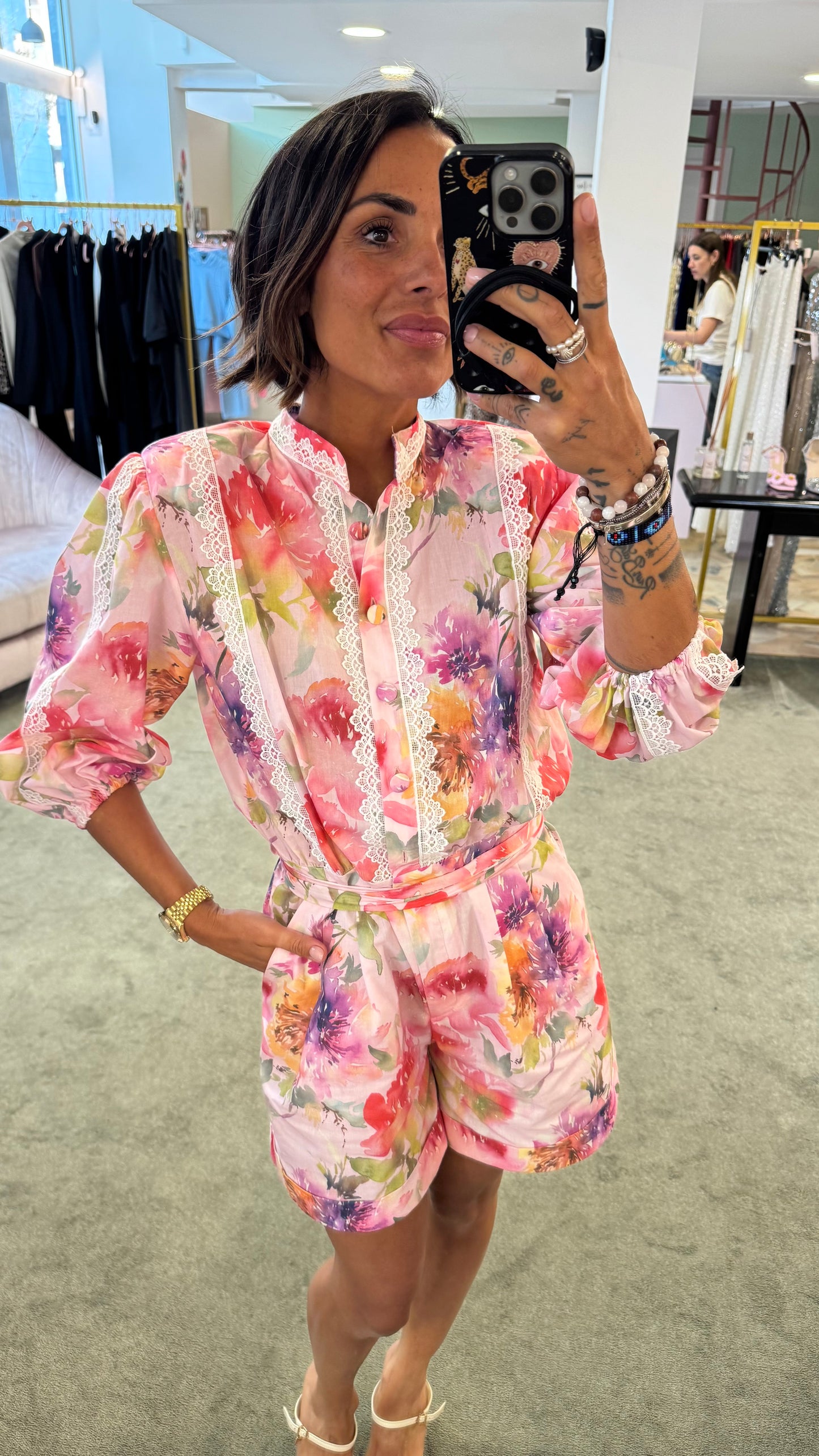 Jumpsuit rosa con fantasia fiori Actualee