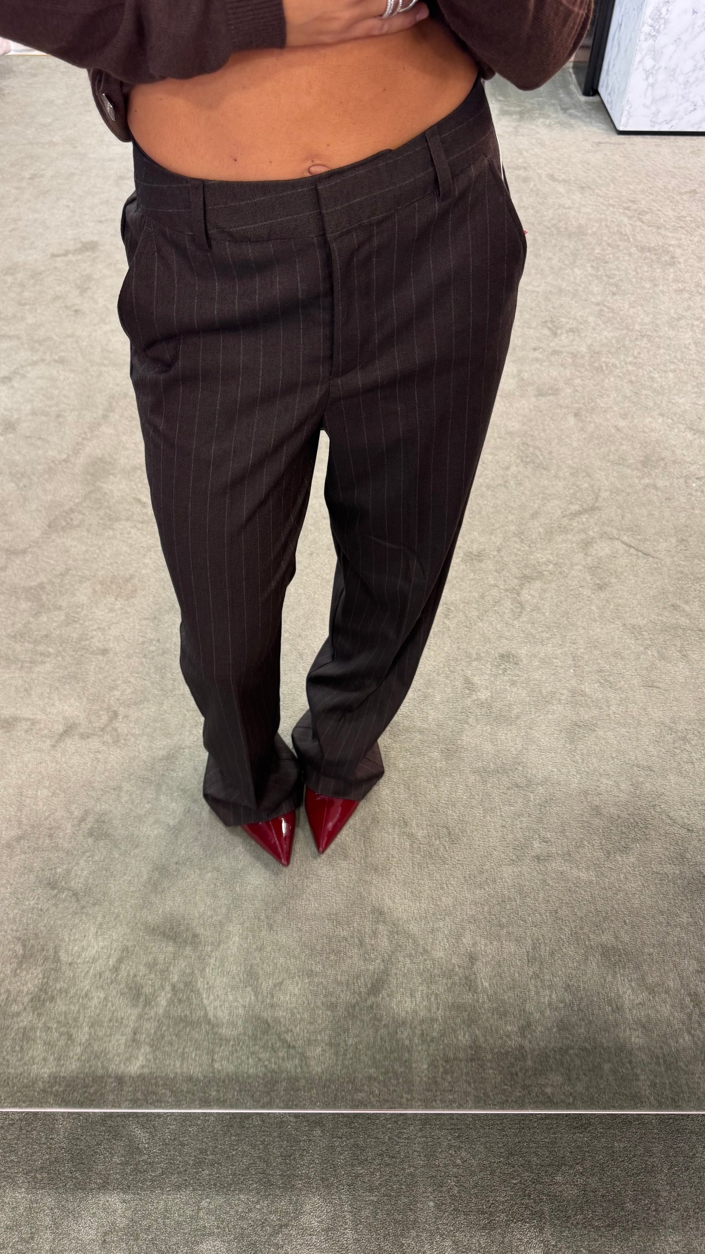 Pantaloni marrone gessato  jx