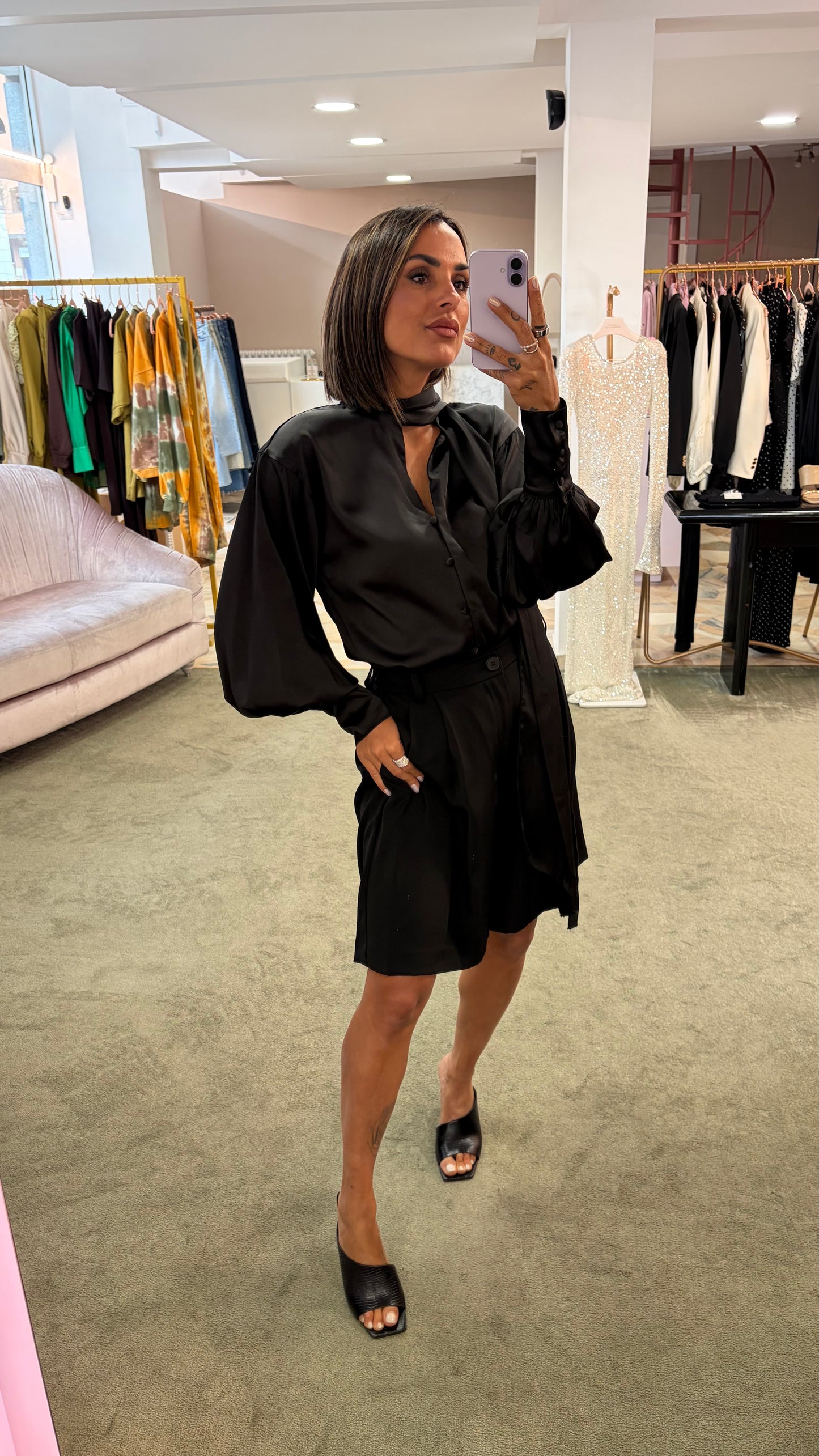 Camicia nera satin con sciarpina gl