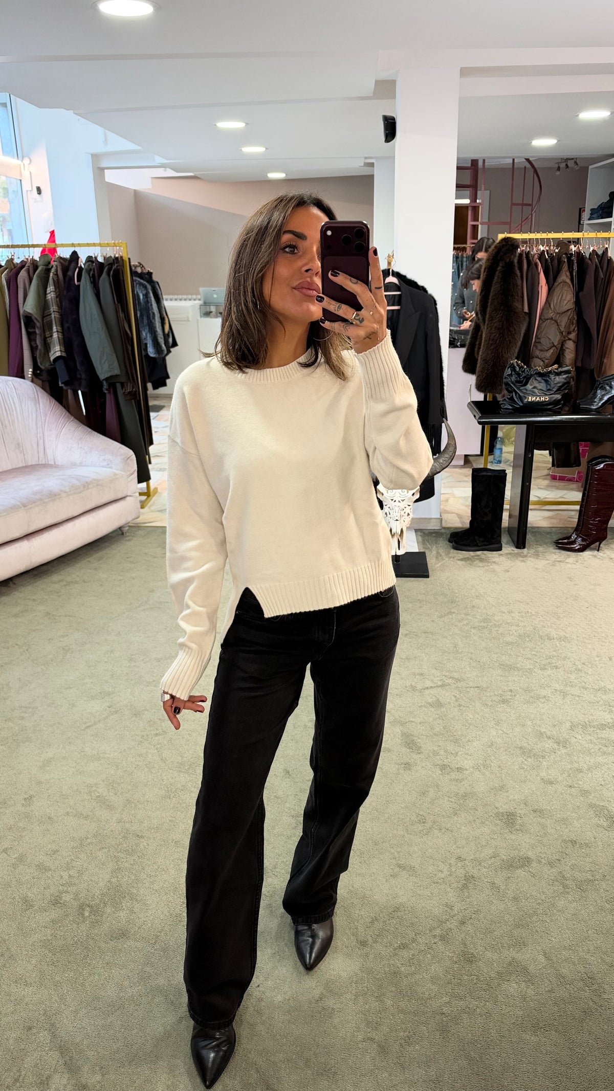 Maglione panna con spacchi asimmetrici tk