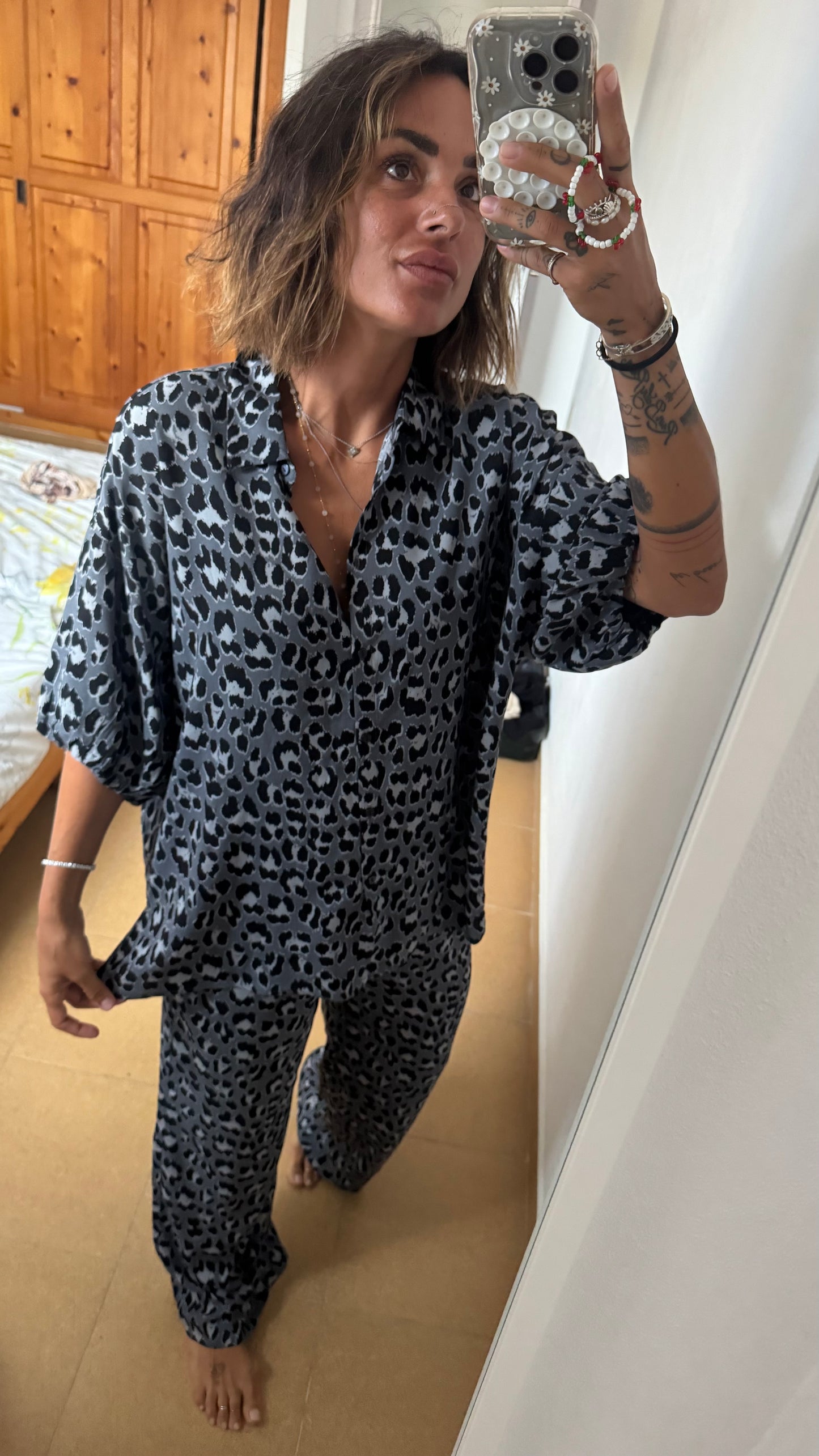 Camicia leopardata grigia sy