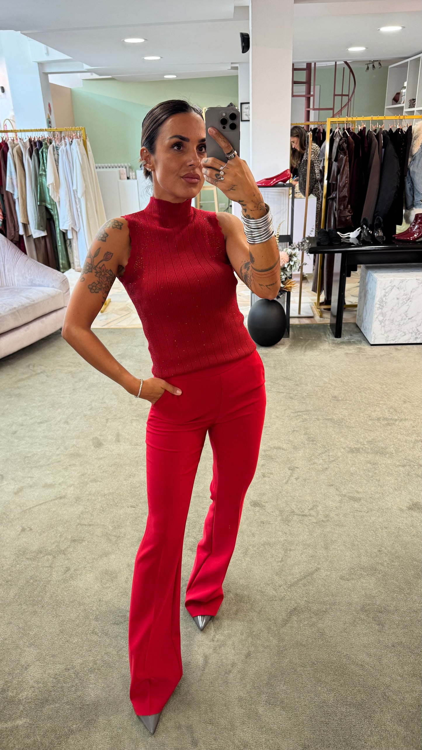 Pantaloni rossi zampa  fr