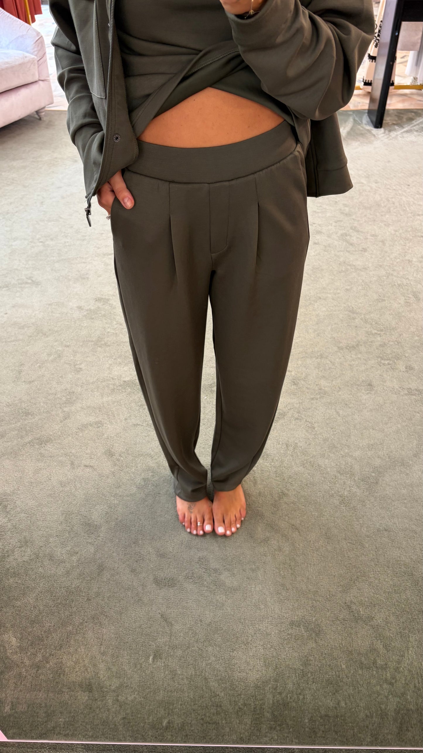 Felpa con zip verde militare in modal sy