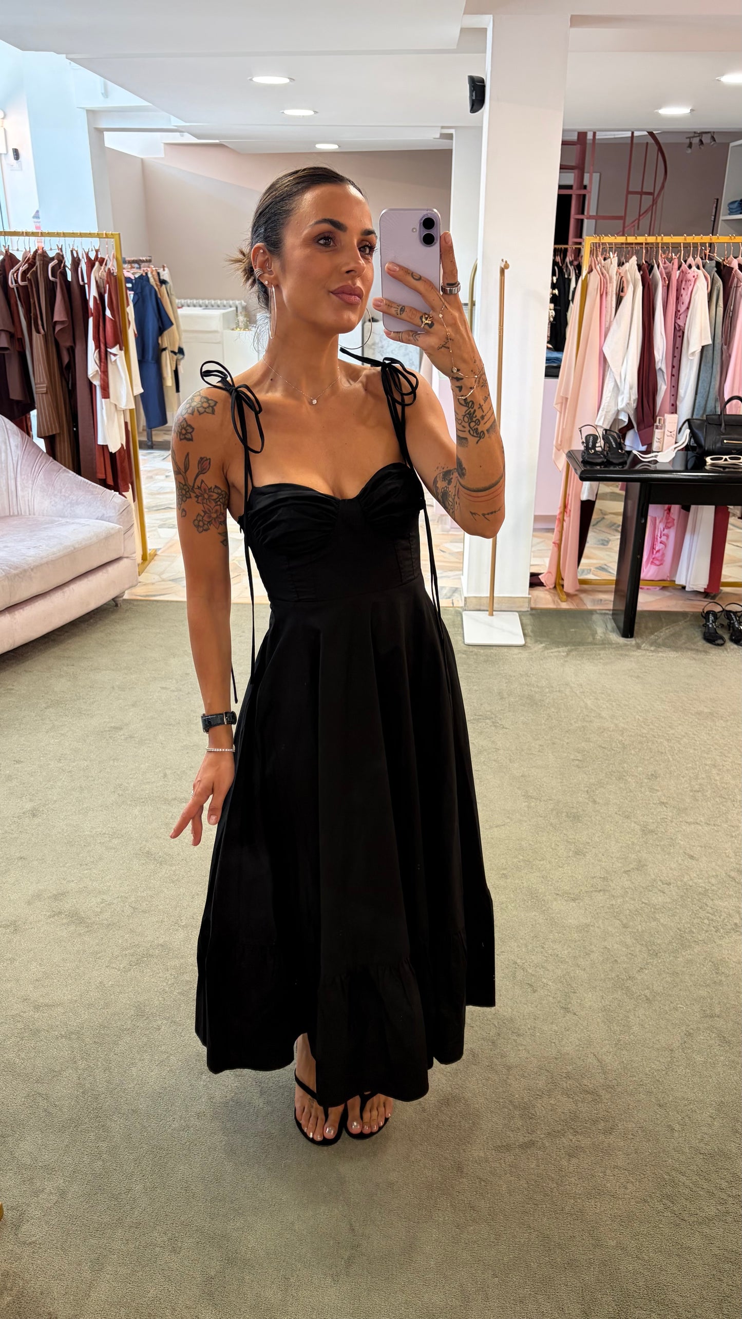 Abito nero bustier e laccetti gl