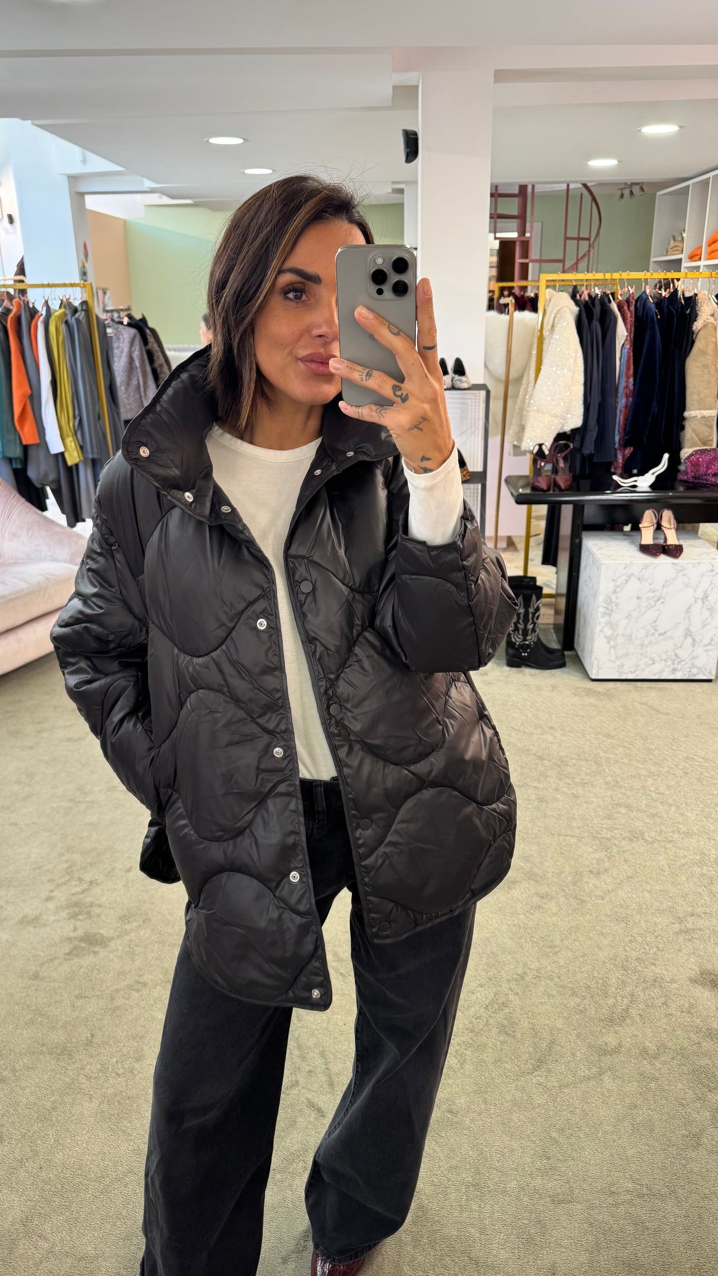 Piumino stella nero trapuntato jx