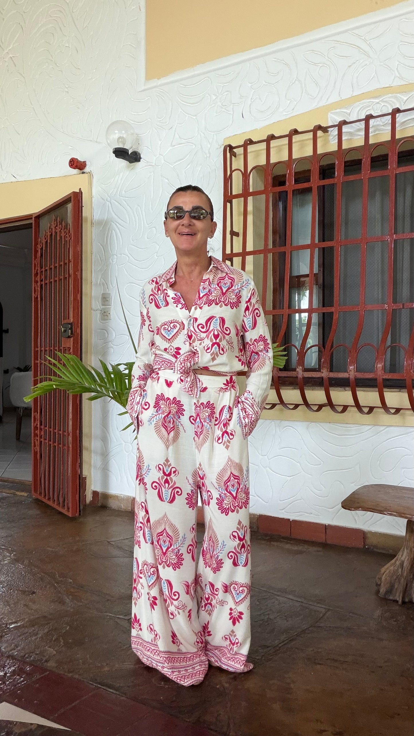 Camicia panna con stampa arabic ay