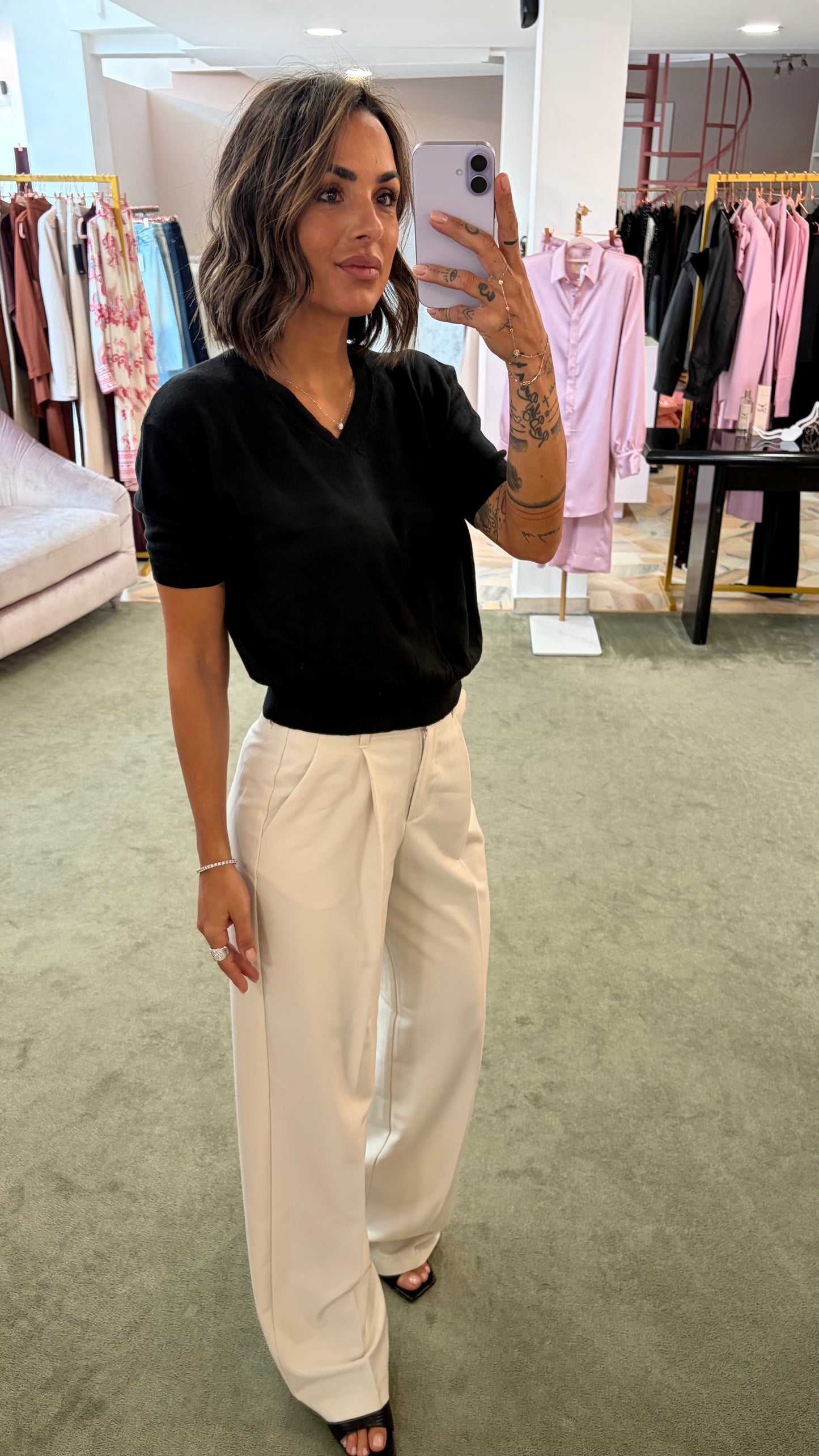 Maglia scollo a v nero manica corta glp