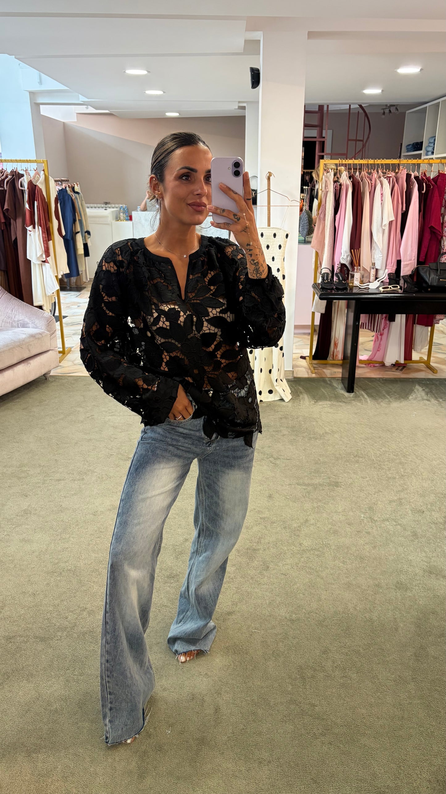 Camicia nera coreana foglie  traforata manica lunga sy