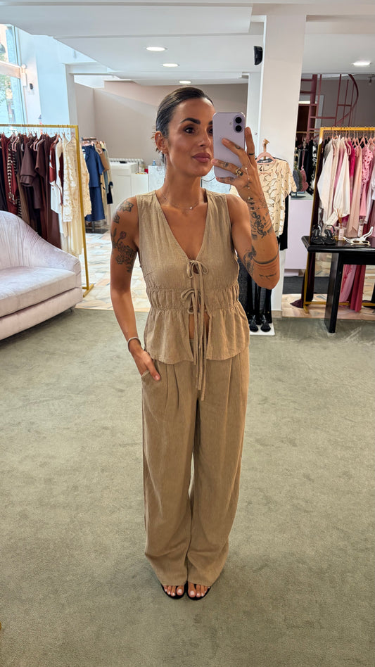 Pantaloni almira sabbia con pences ed elastico jx