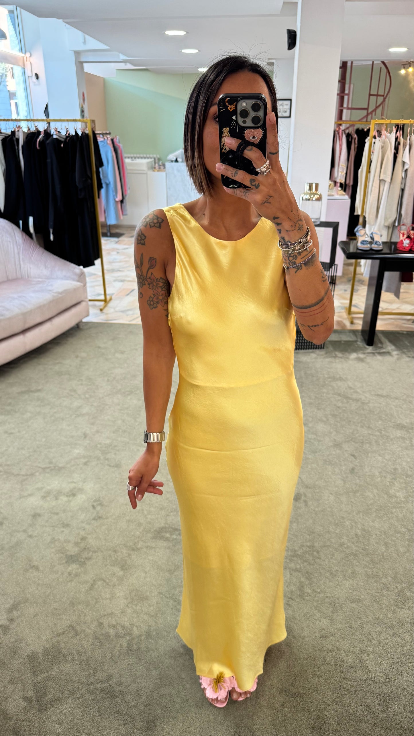 Abito lungo giallo in satin sl