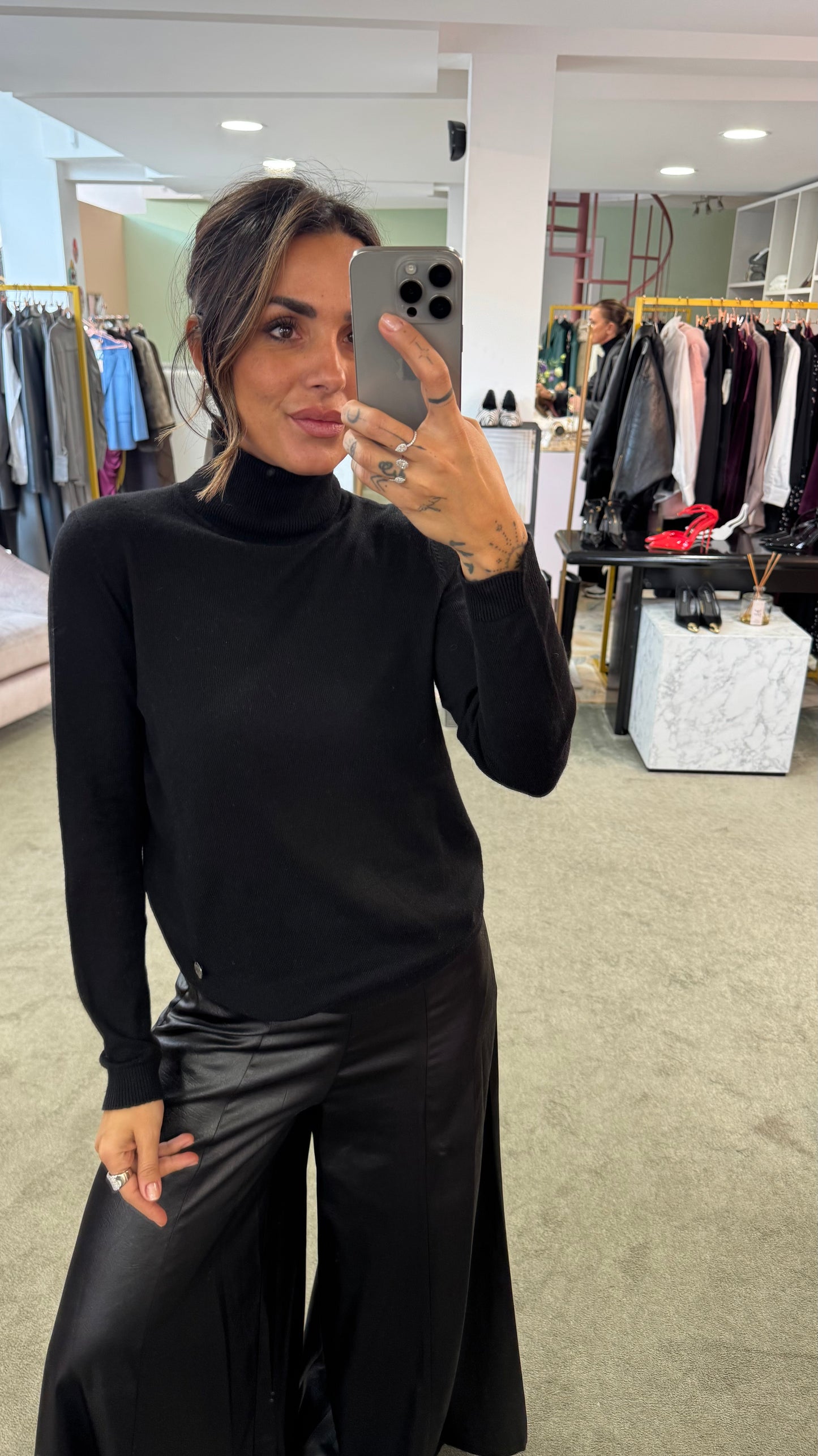 Dolcevita nero in angora tk