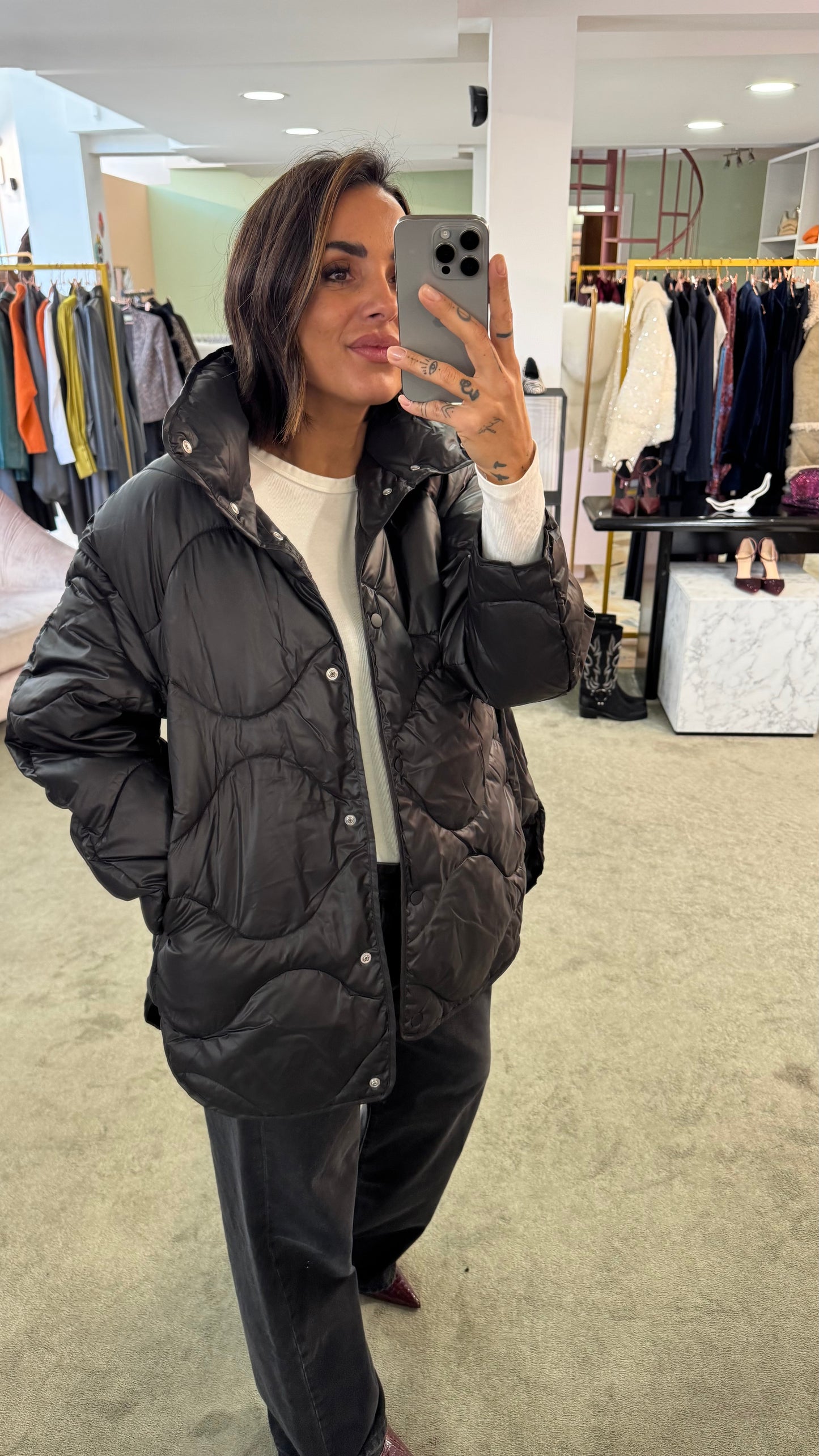 Piumino stella nero trapuntato jx