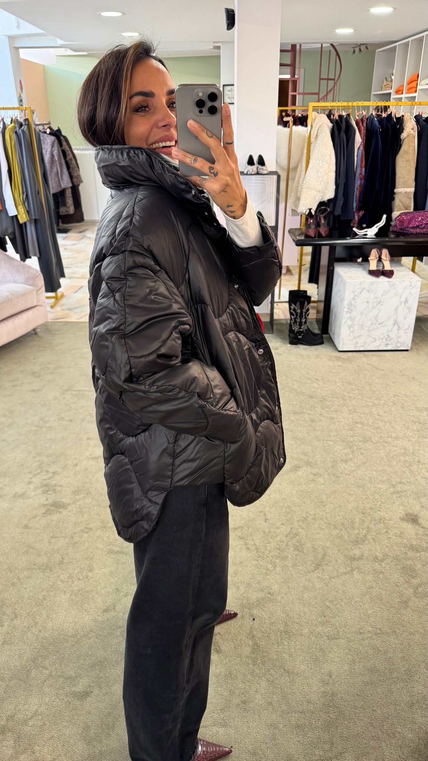 Piumino stella nero trapuntato jx