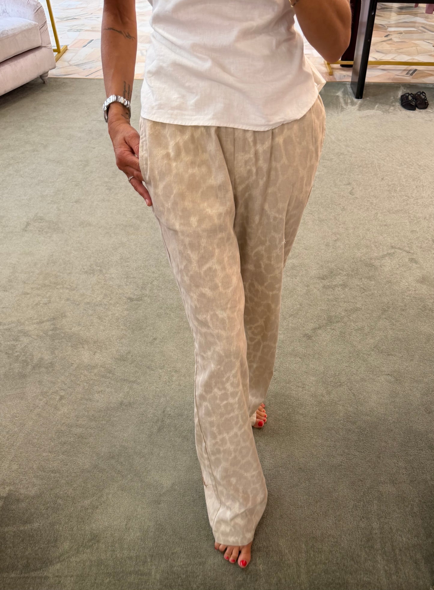 Pantaloni ella beige leopardato con elastico jx