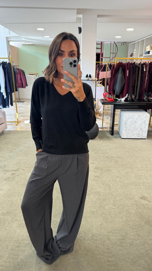 Maglione scollo a v nero tk