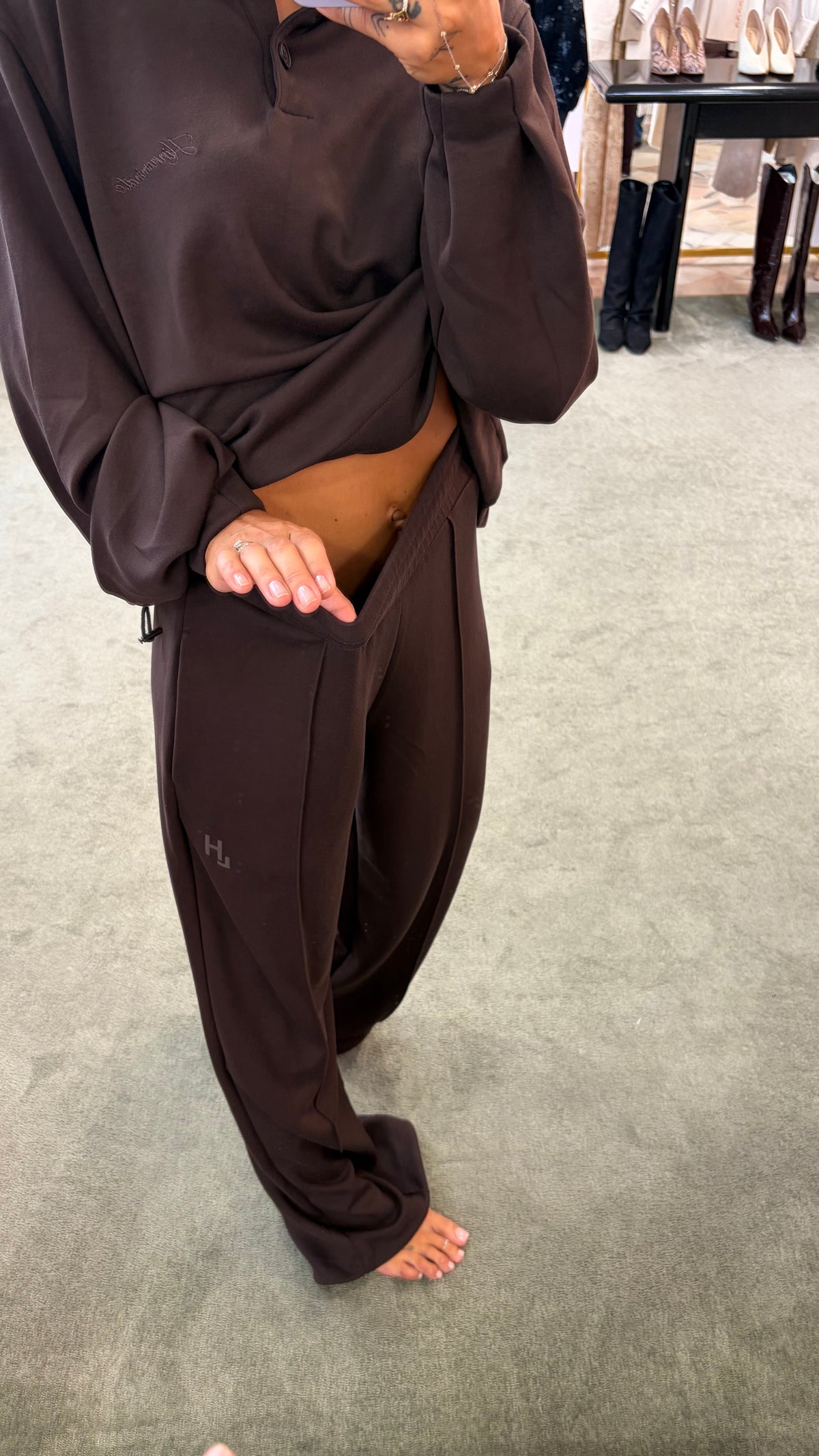 Pantaloni tuta marroni wide leg Hinnominate
