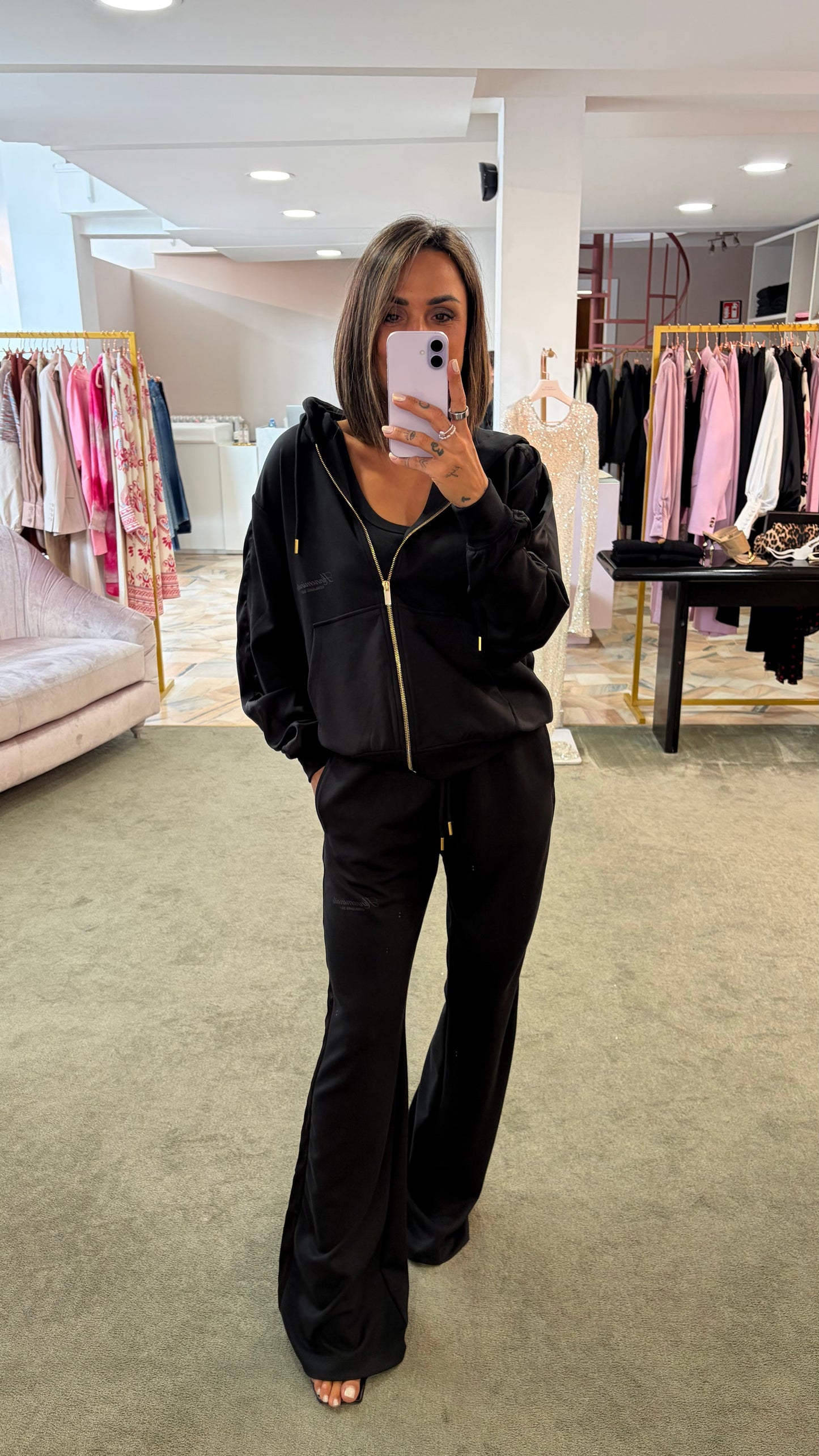 Felpa elegant nera con cappuccio e inserti in raso Hinnominate