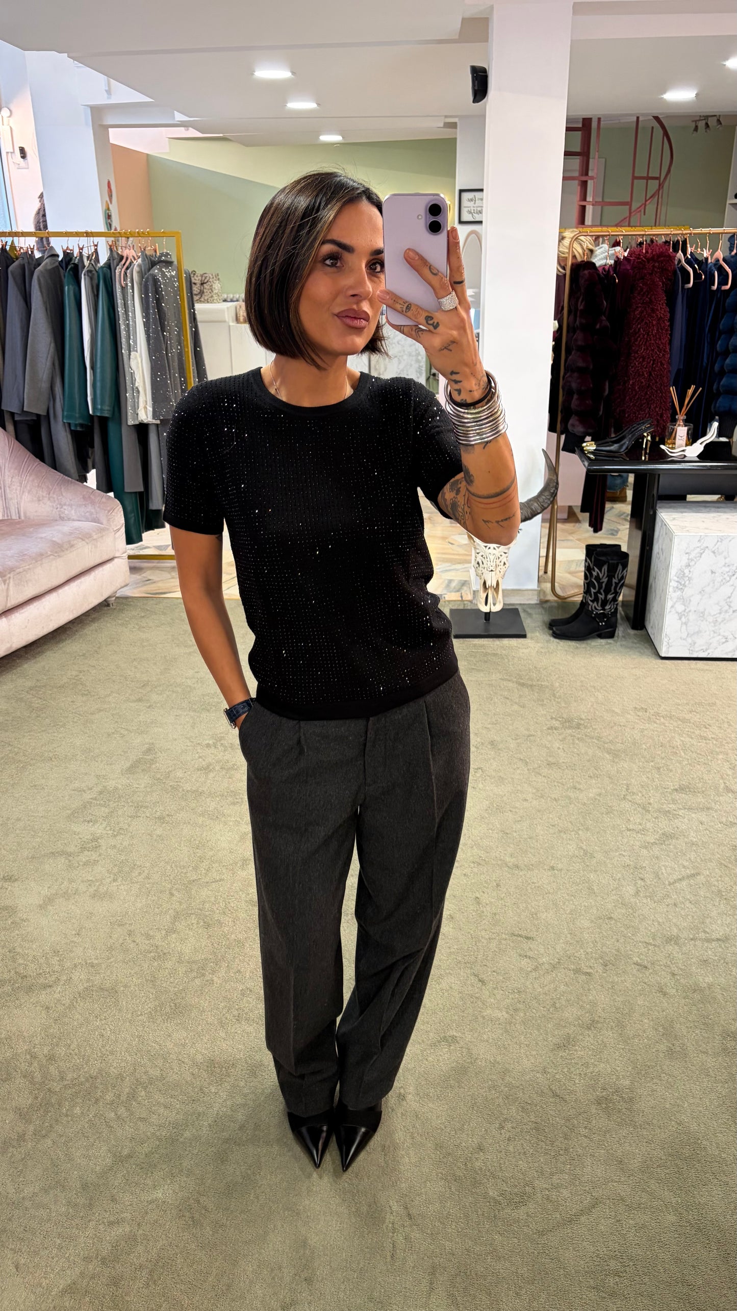 Maglia t-shirt nera manica corta con cristalli fr