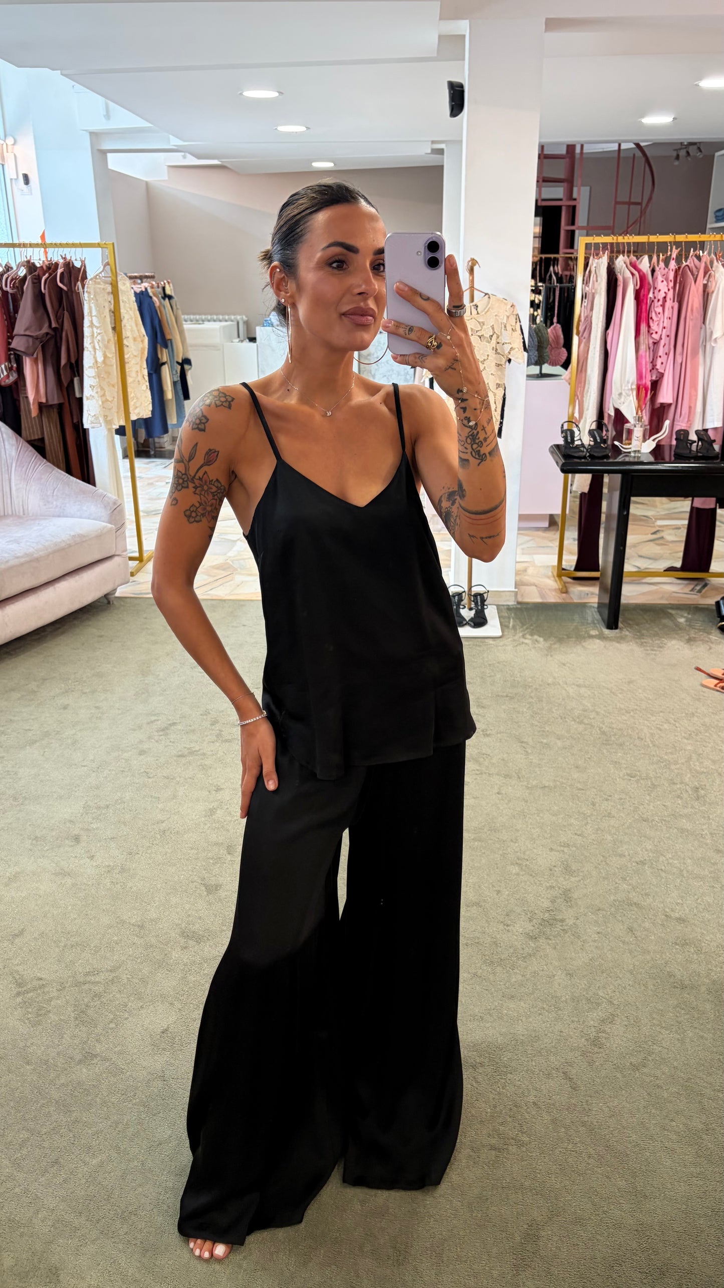 Canotta nera in satin ay