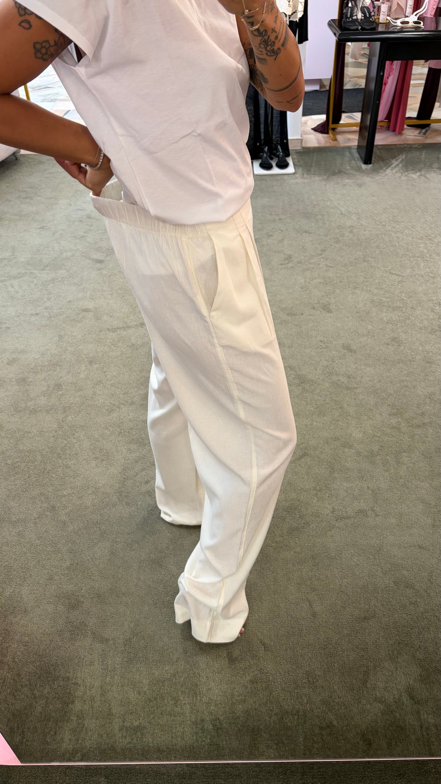 Pantaloni almira panna con pences ed elastico jx