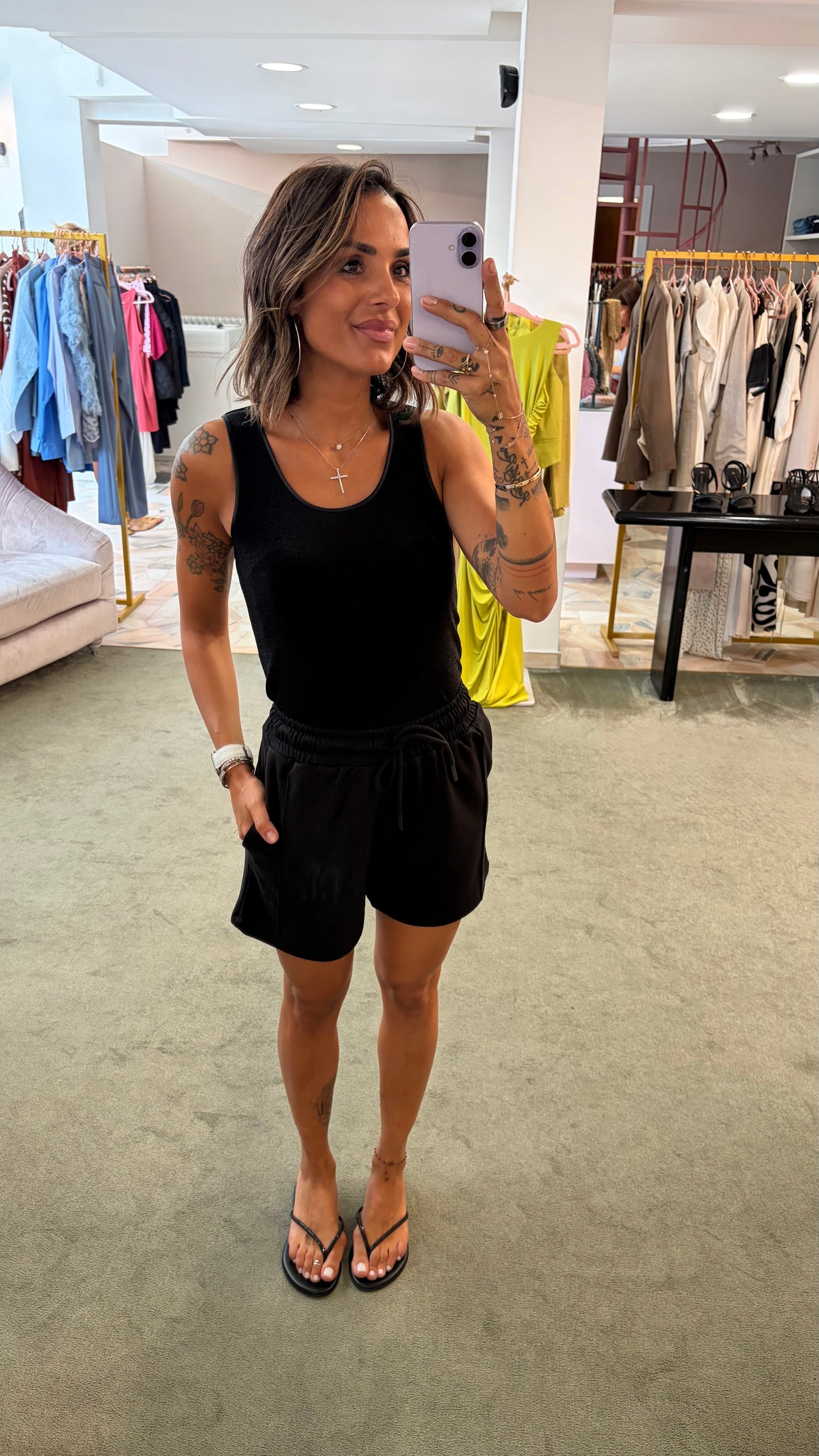 Shorts nero in viscosa Hinnominate