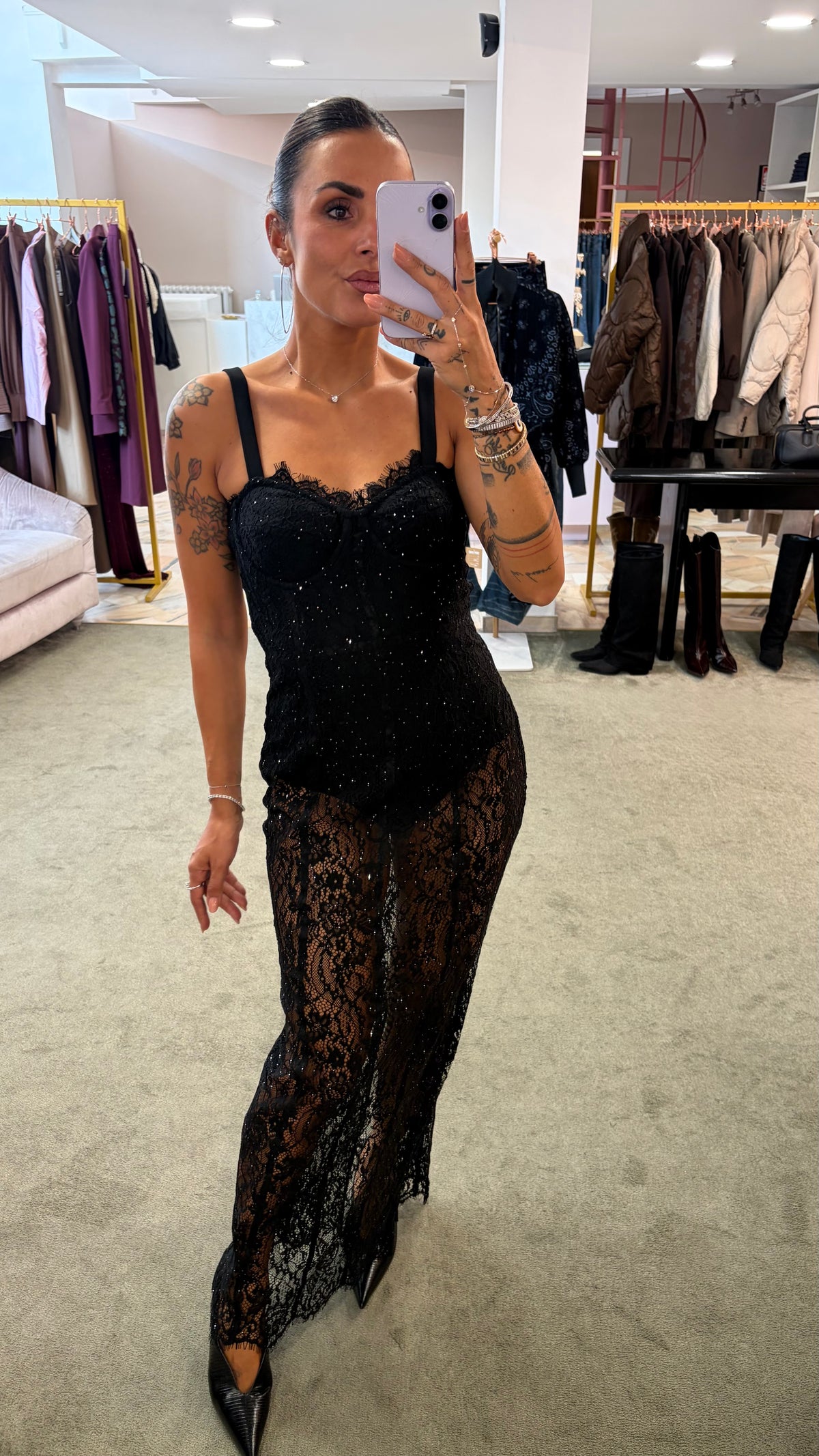 Abito midi vireyan nero in pizzo e micro paillettes tw