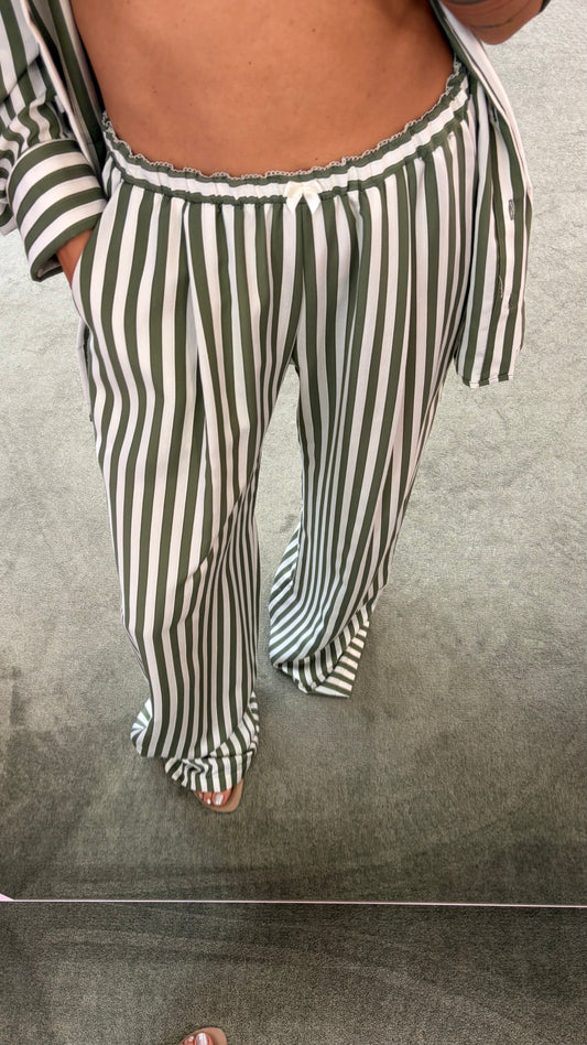 Pantaloni verdi a righe ks