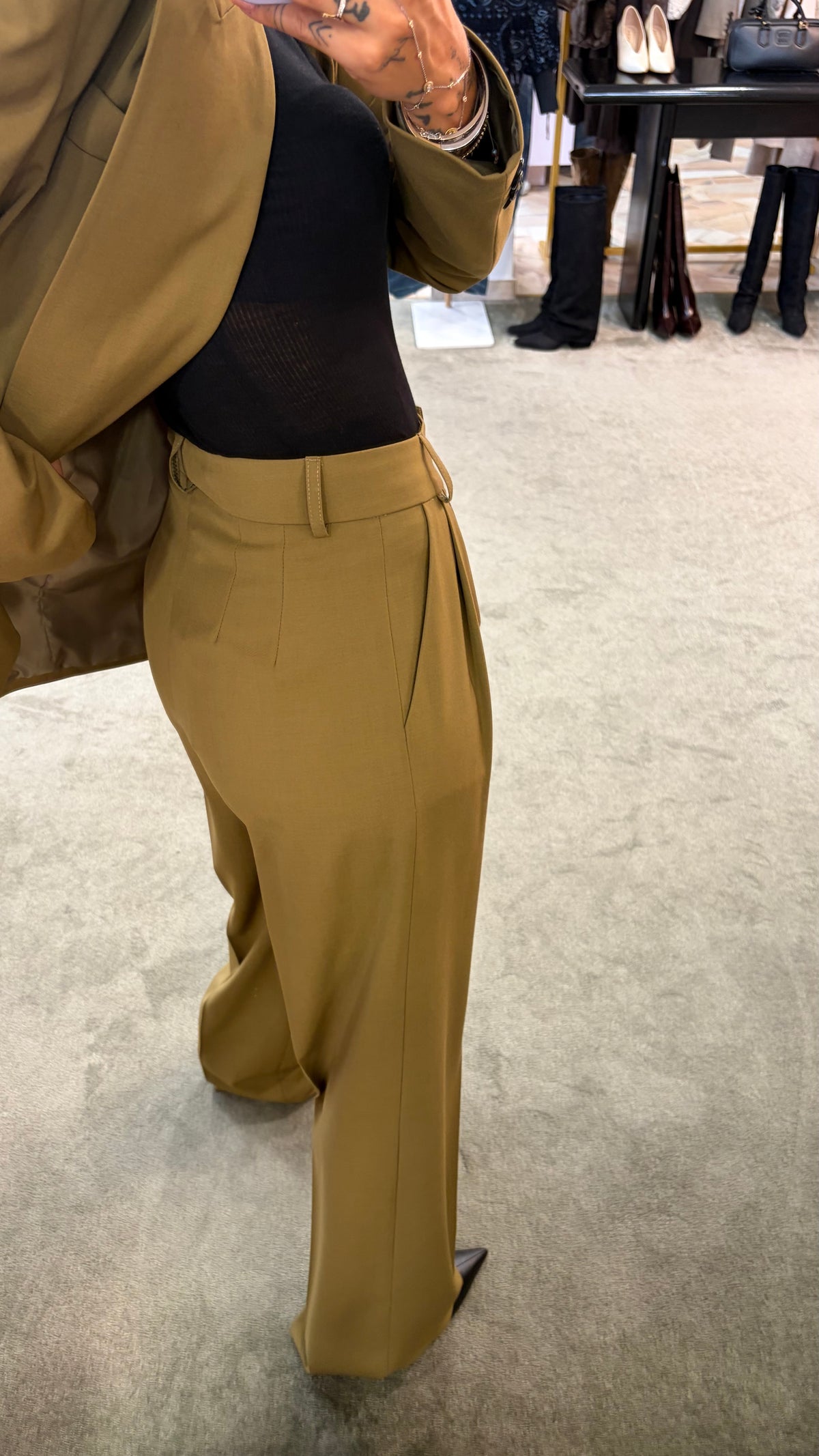 Pantaloni verdi oliva wide leg Actualee