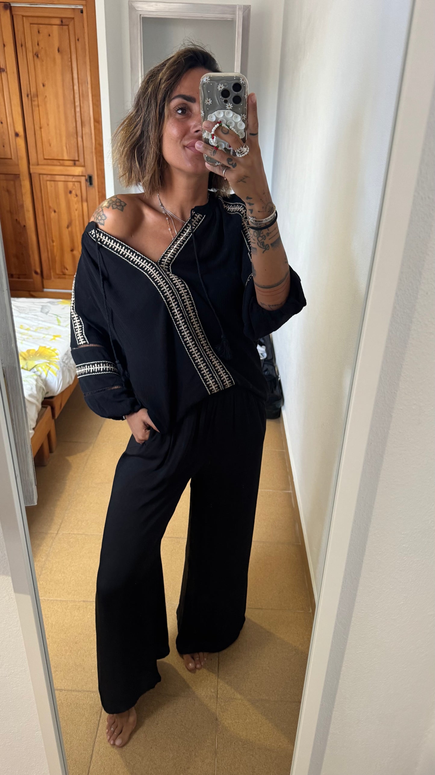 Camicia kaftano nera con ricami sy