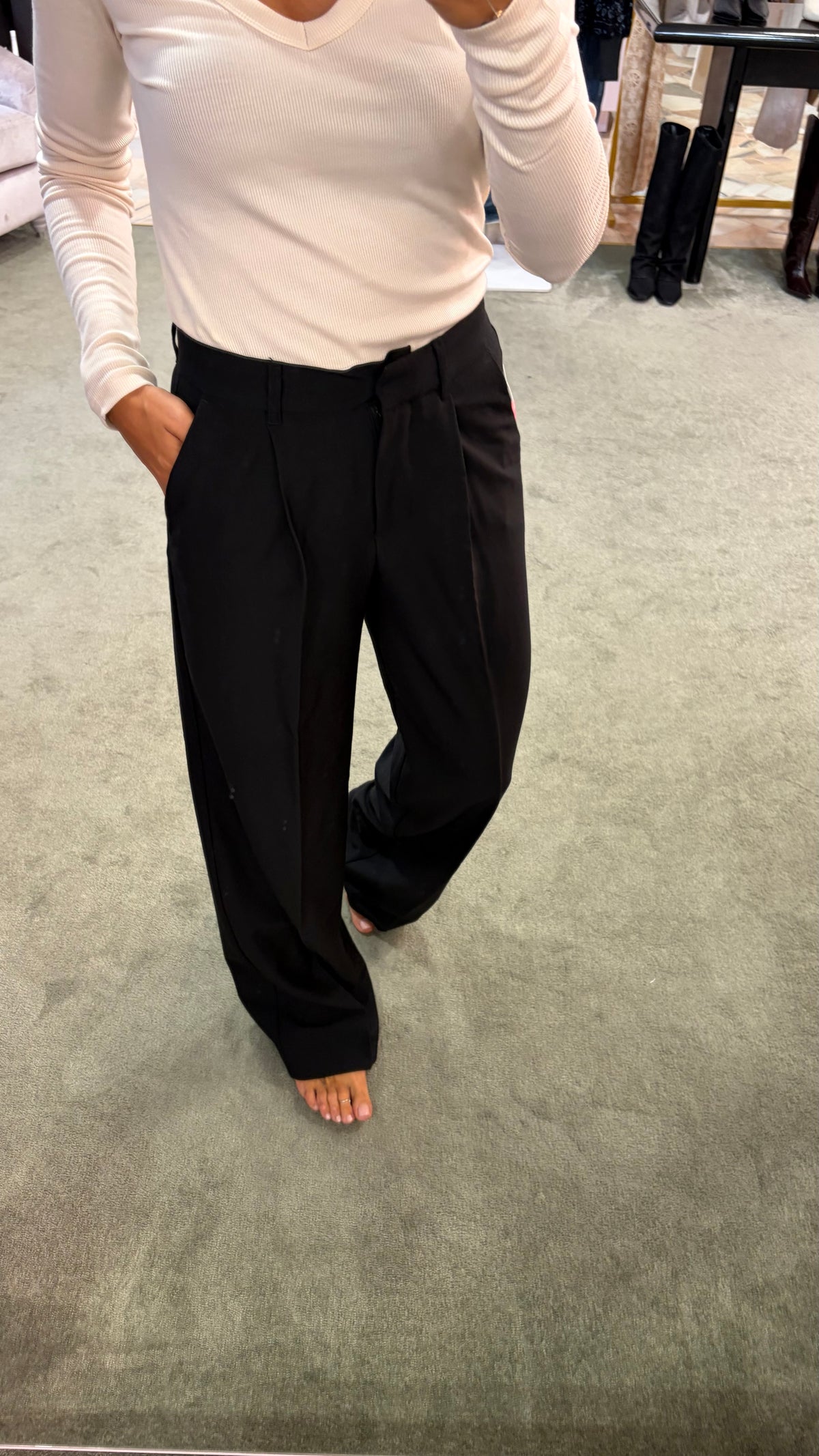 Pantaloni neri ellis con pences wide leg jx