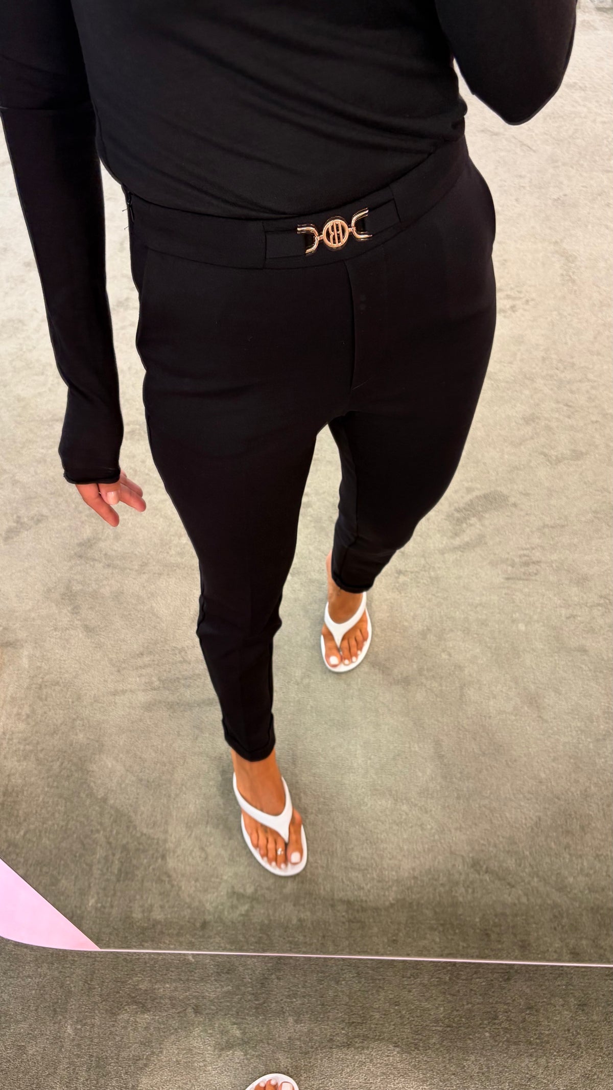 Pantaloni neri a sigaretta punto milano con cinturina fr