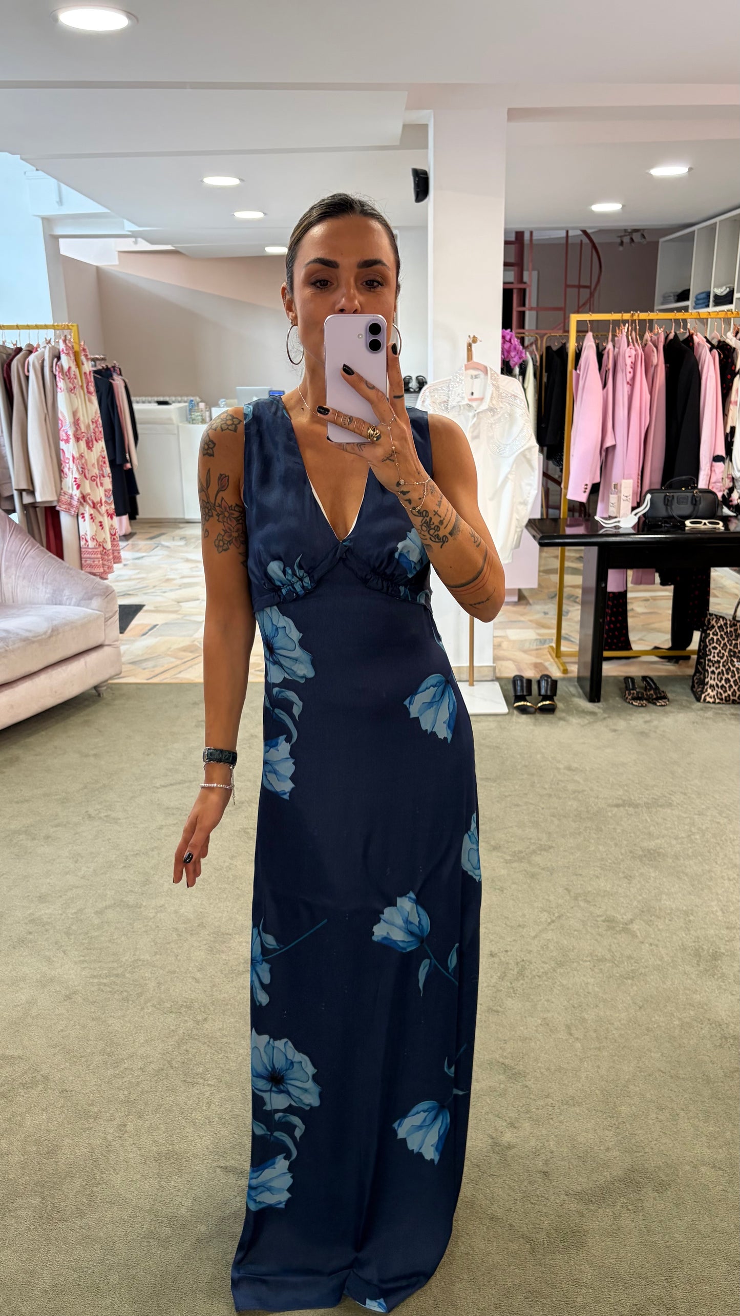 Abito ines lungo MAR DE MARGARITAS blu con fiori azzurri