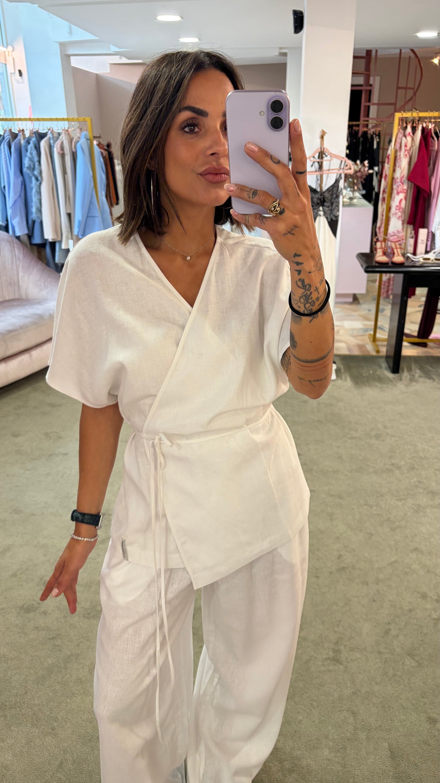 Camicia kimono bianca con cintura in lino Hinnominate