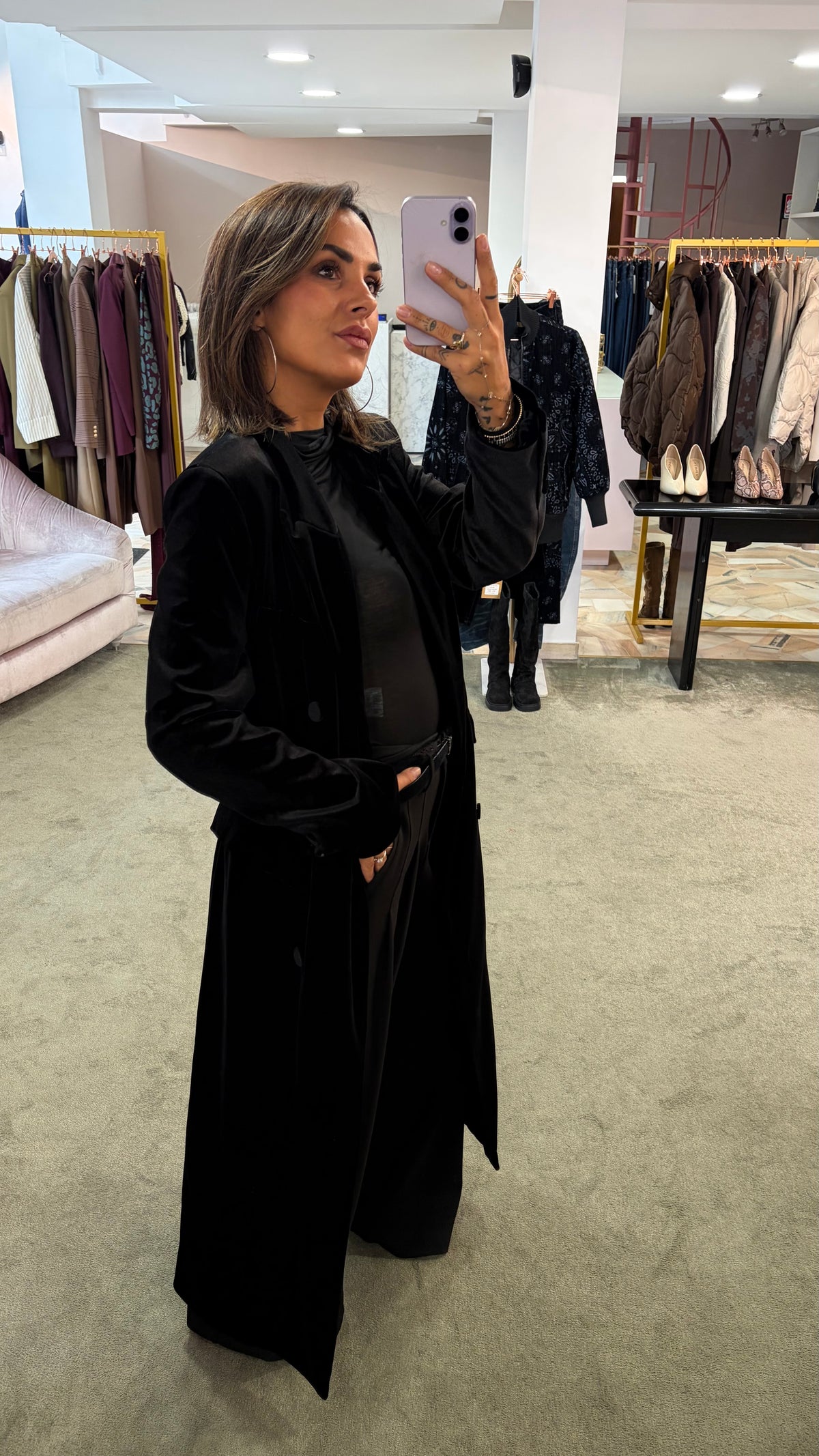 Cappotto lungo nero in velluto Don't@Me