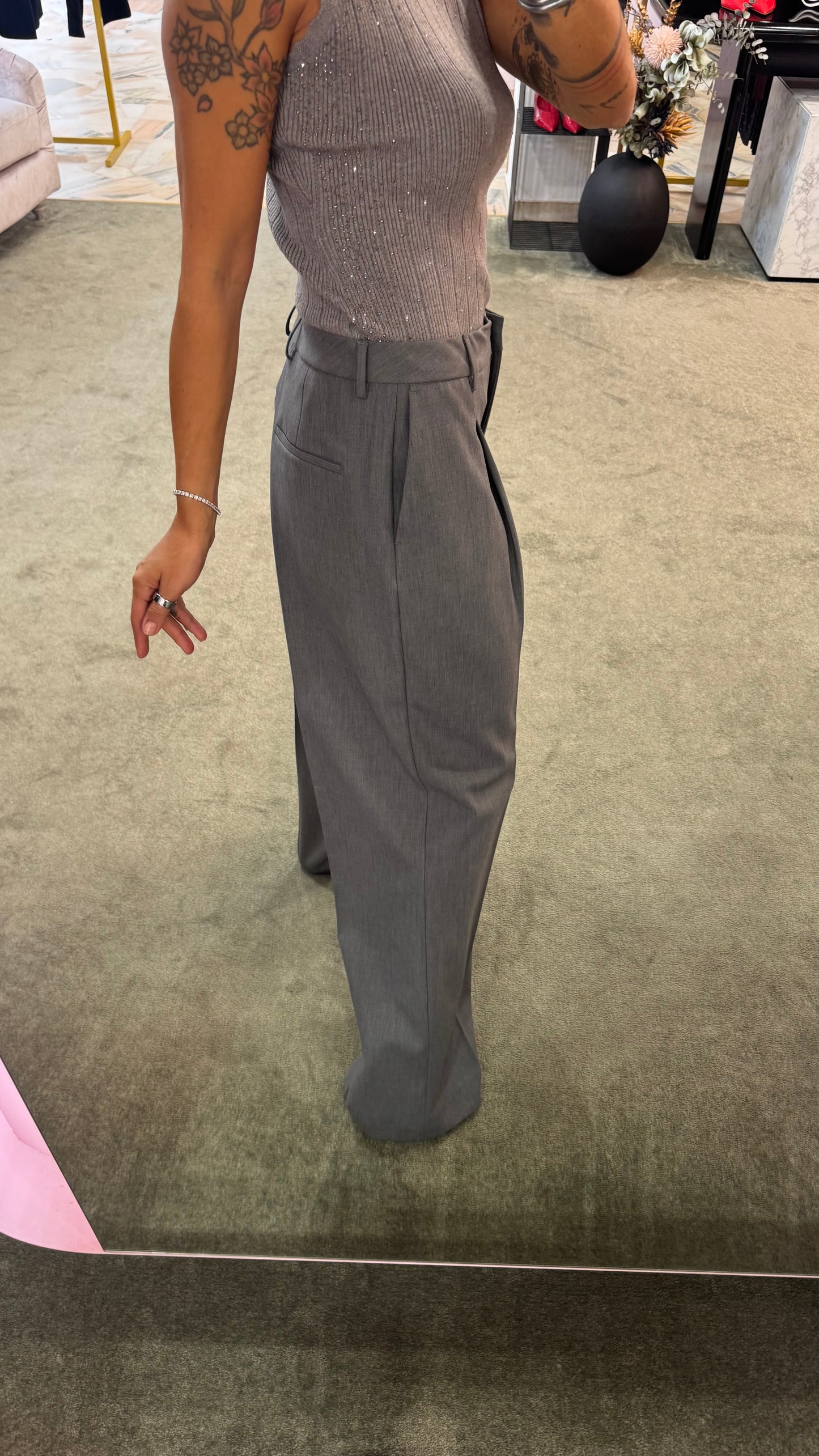 Pantaloni grigi wide leg sl