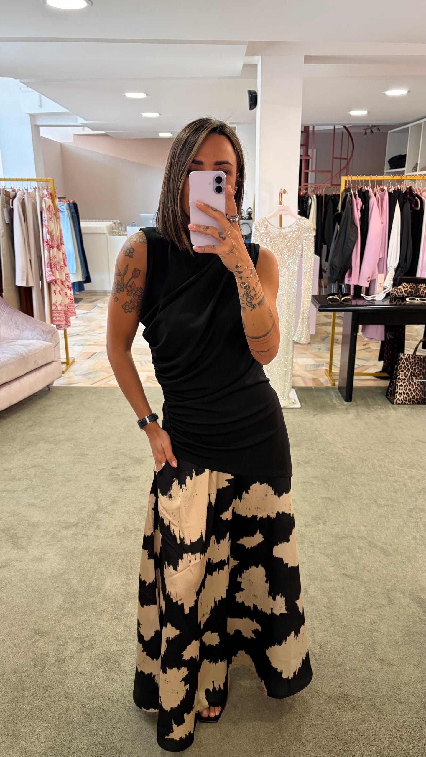 Gonna beige e nera fantasia ay