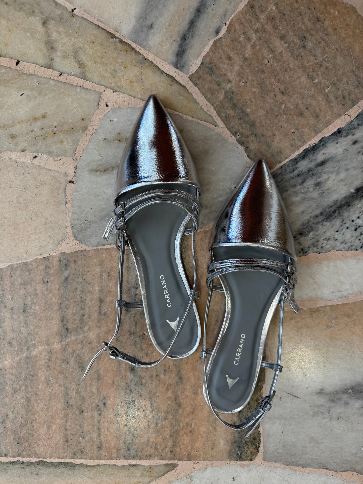 Slingback bassa argento con laccetti