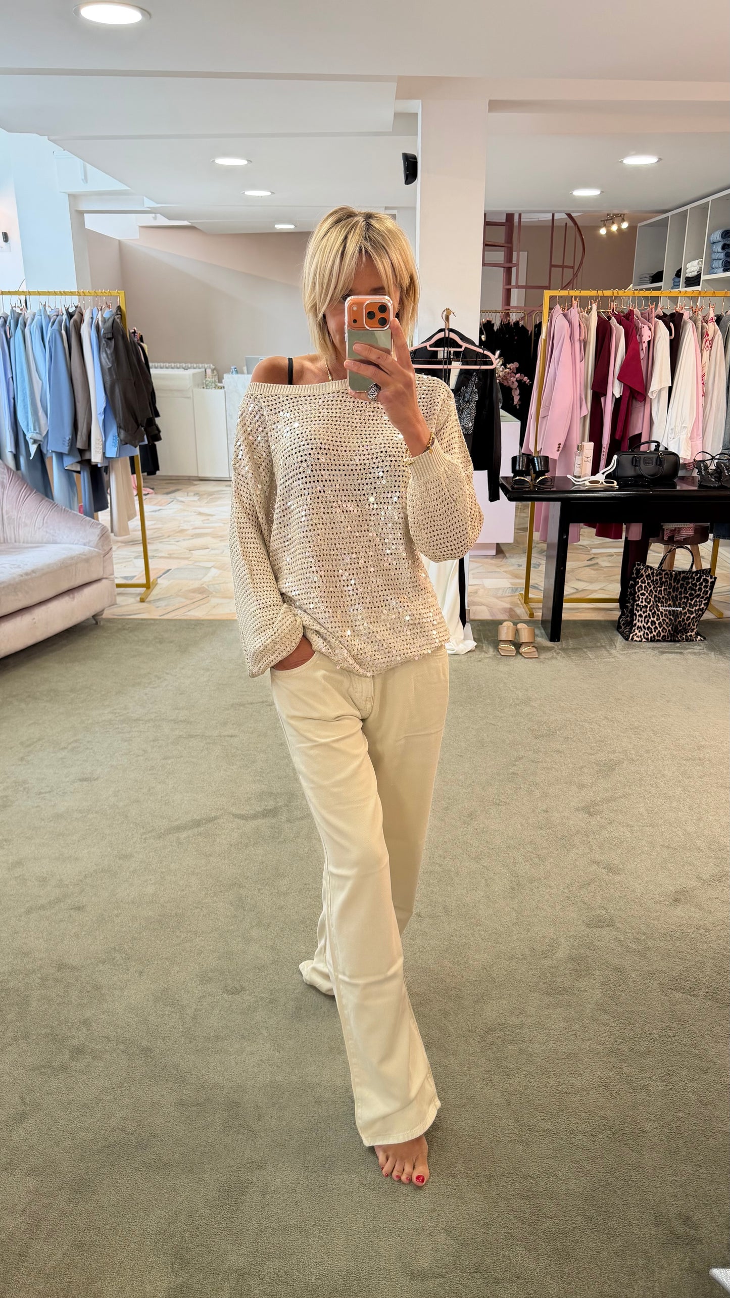 Maglia beige traforata con paillettes oversize fr