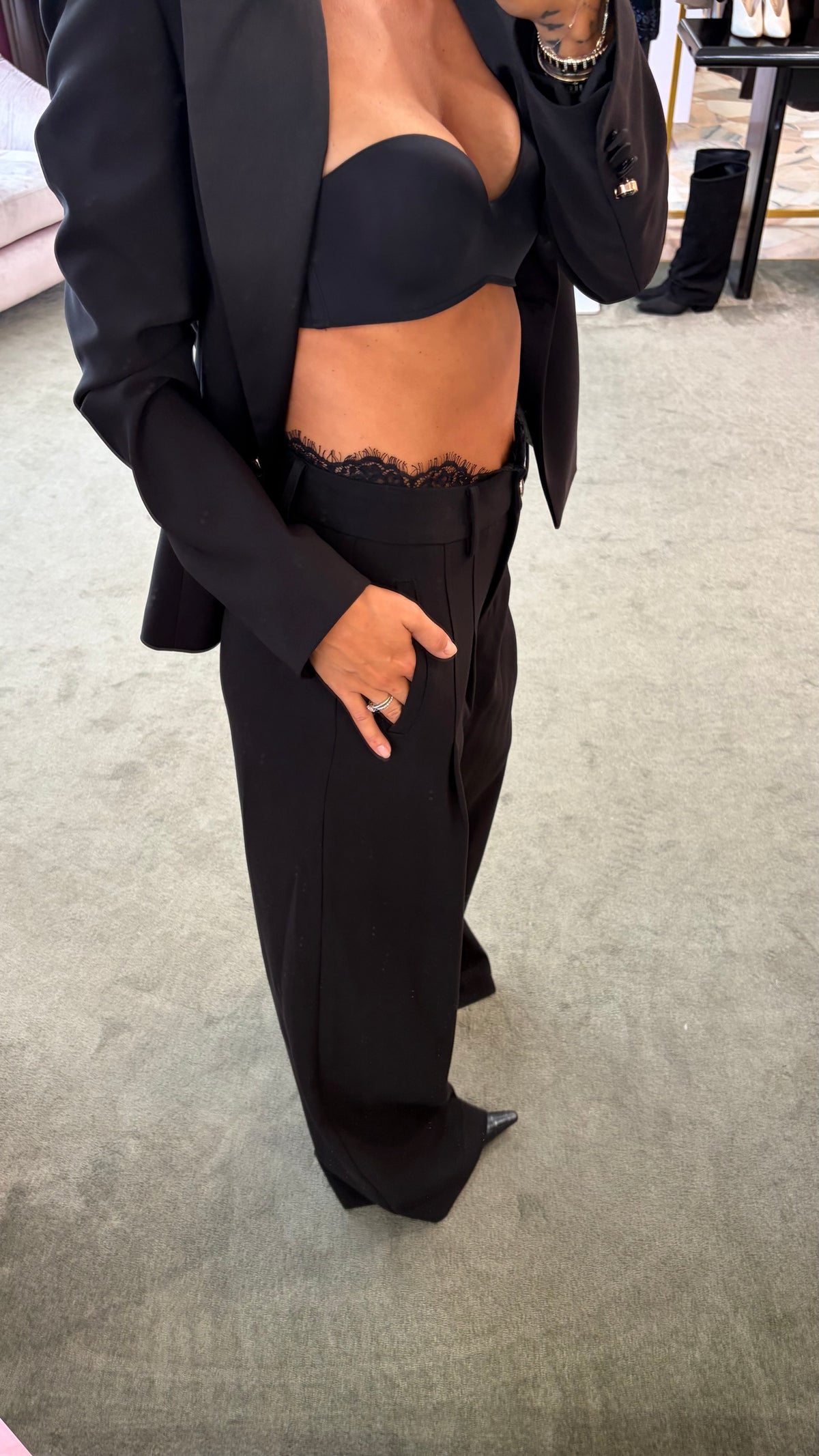 Pantaloni neri con pizzo in vita wide leg fr