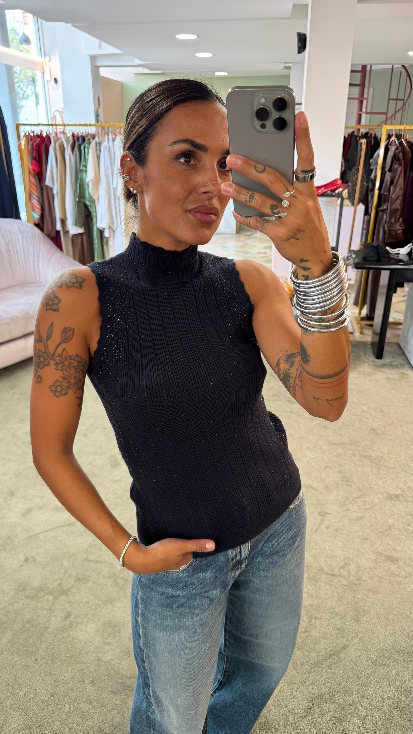 Lupetto smanicato blu notte con cristalli a costine fr