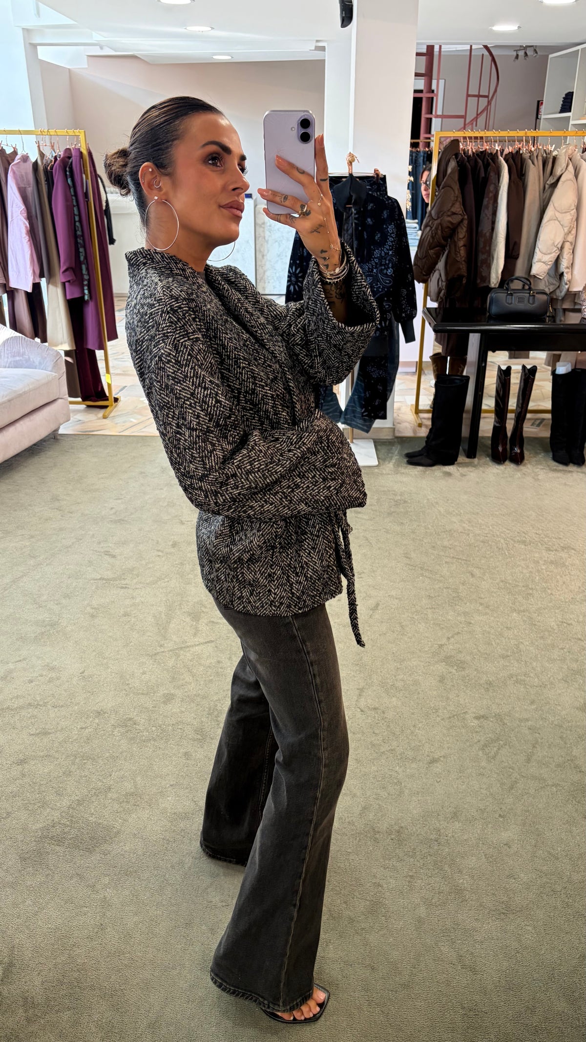 Giacca cappotto kimono spigato nero e panna con cintura aw