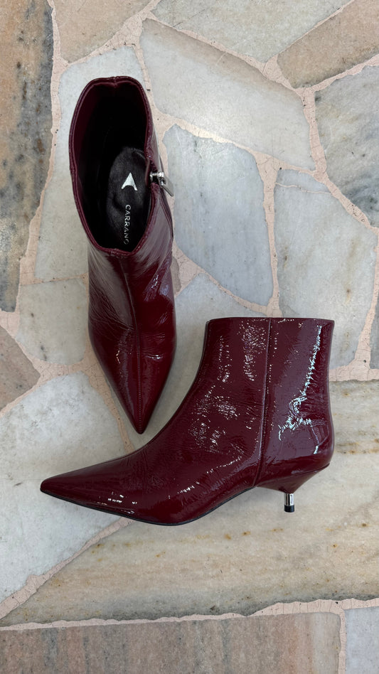 Stivaletto bordeaux in vernice tacco kitten