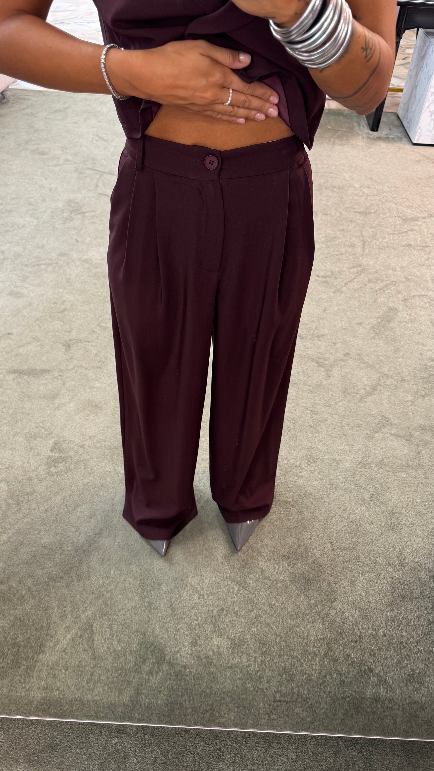 Pantaloni bordeaux wide leg ay